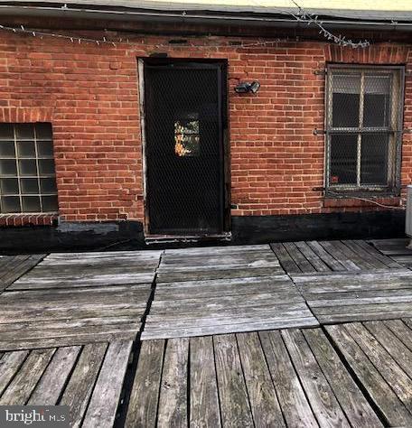 MOUNT VERNON PLACE HISTORIC DISTRICT - Residential Lease