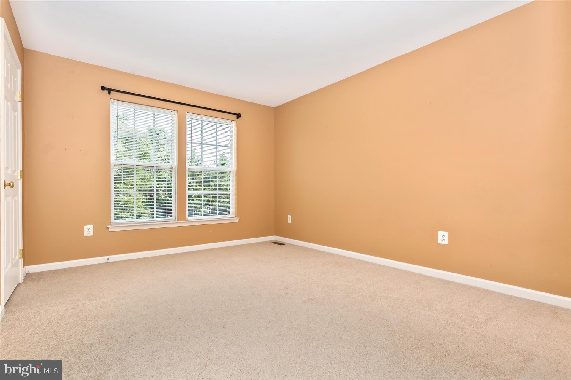 WALNUT RIDGE - Residential Lease