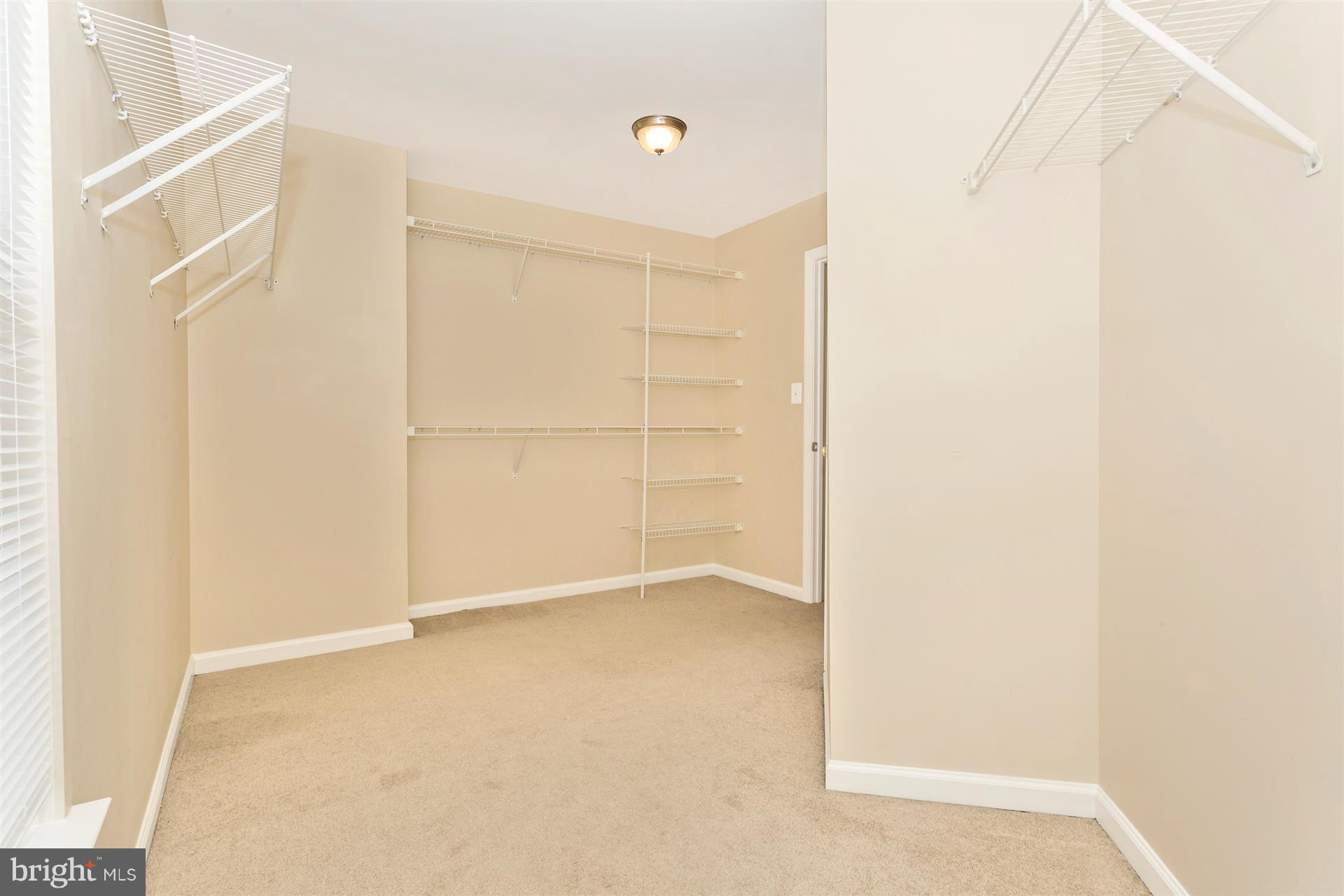 WALNUT RIDGE - Residential Lease