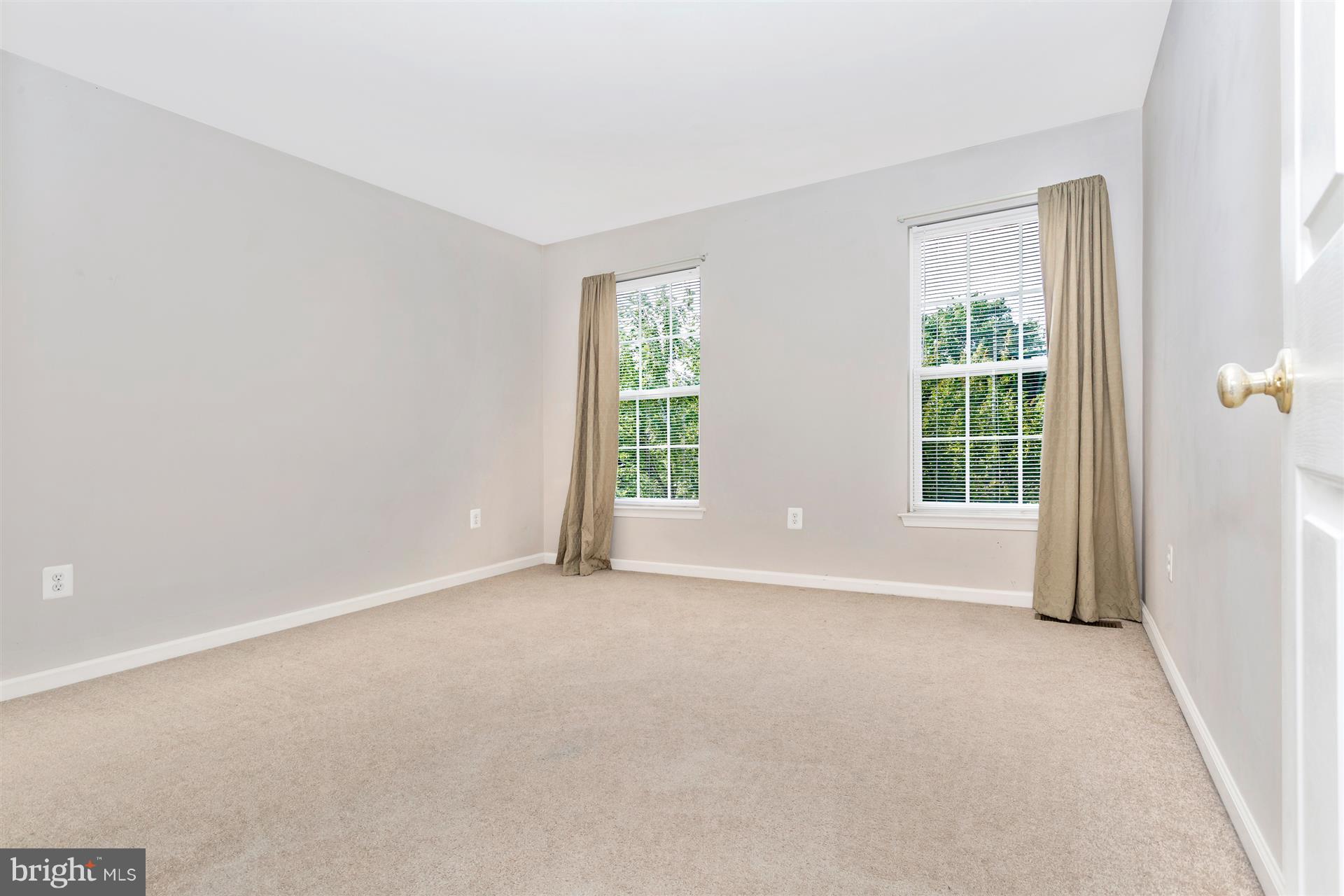 WALNUT RIDGE - Residential Lease