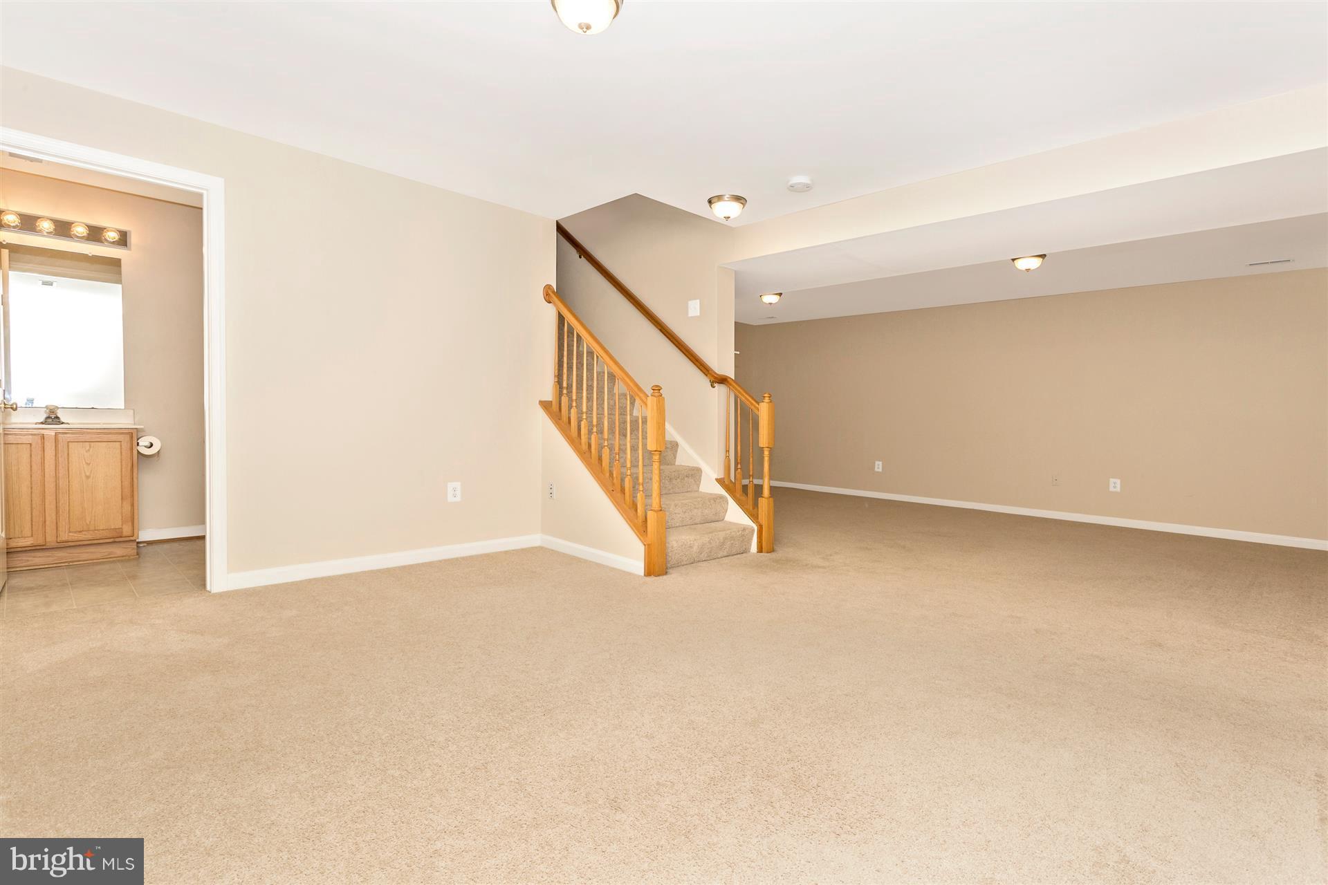 WALNUT RIDGE - Residential Lease