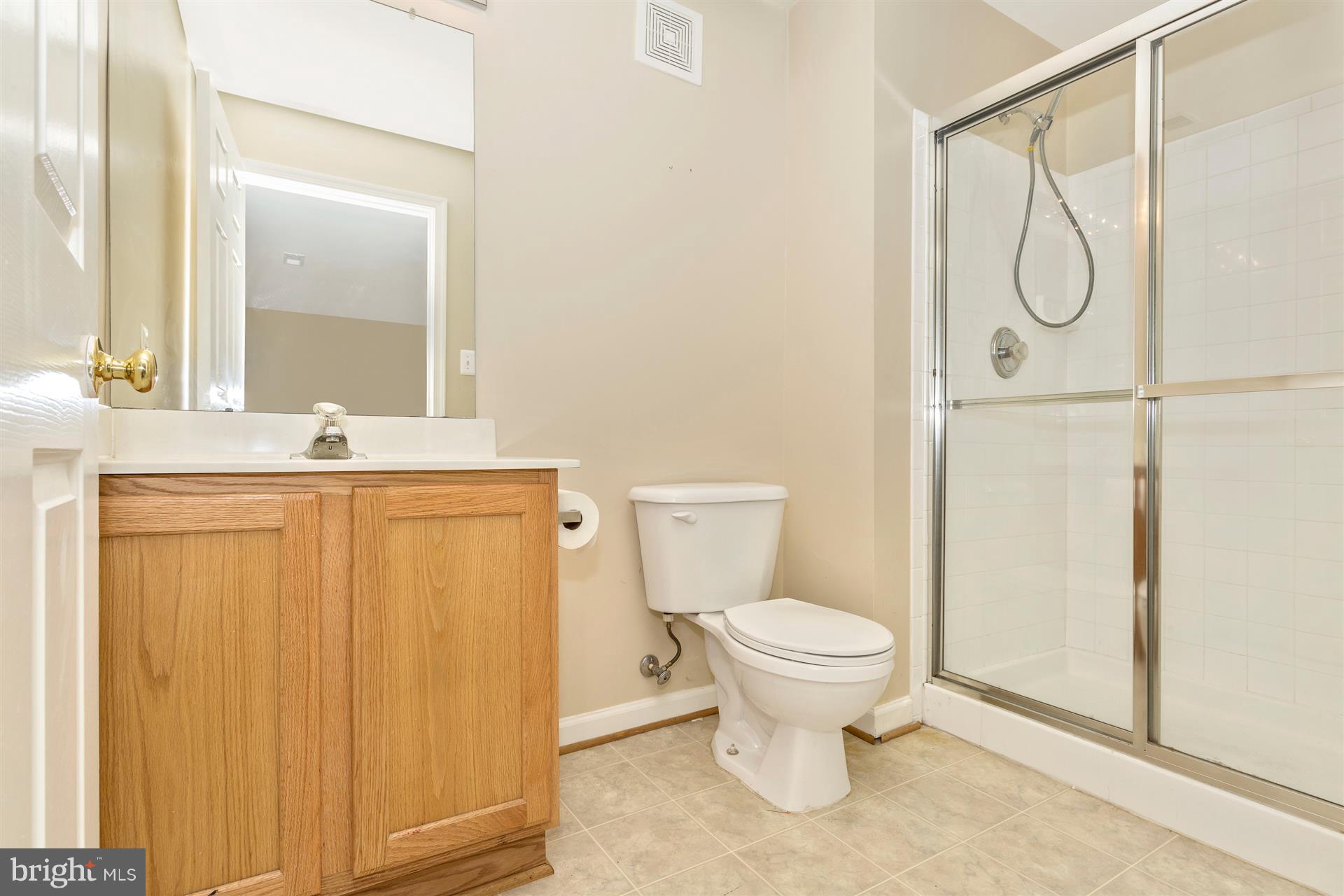 WALNUT RIDGE - Residential Lease