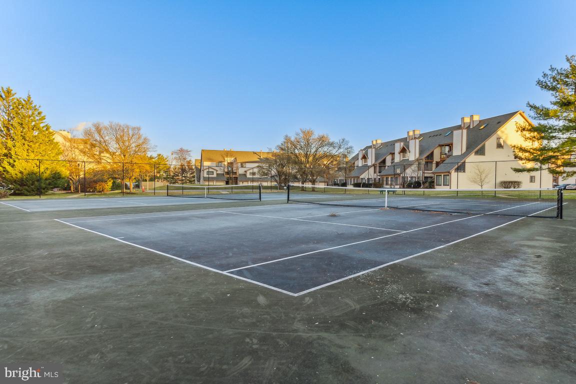 THE TIERS OF LAUREL LAKE - Residential