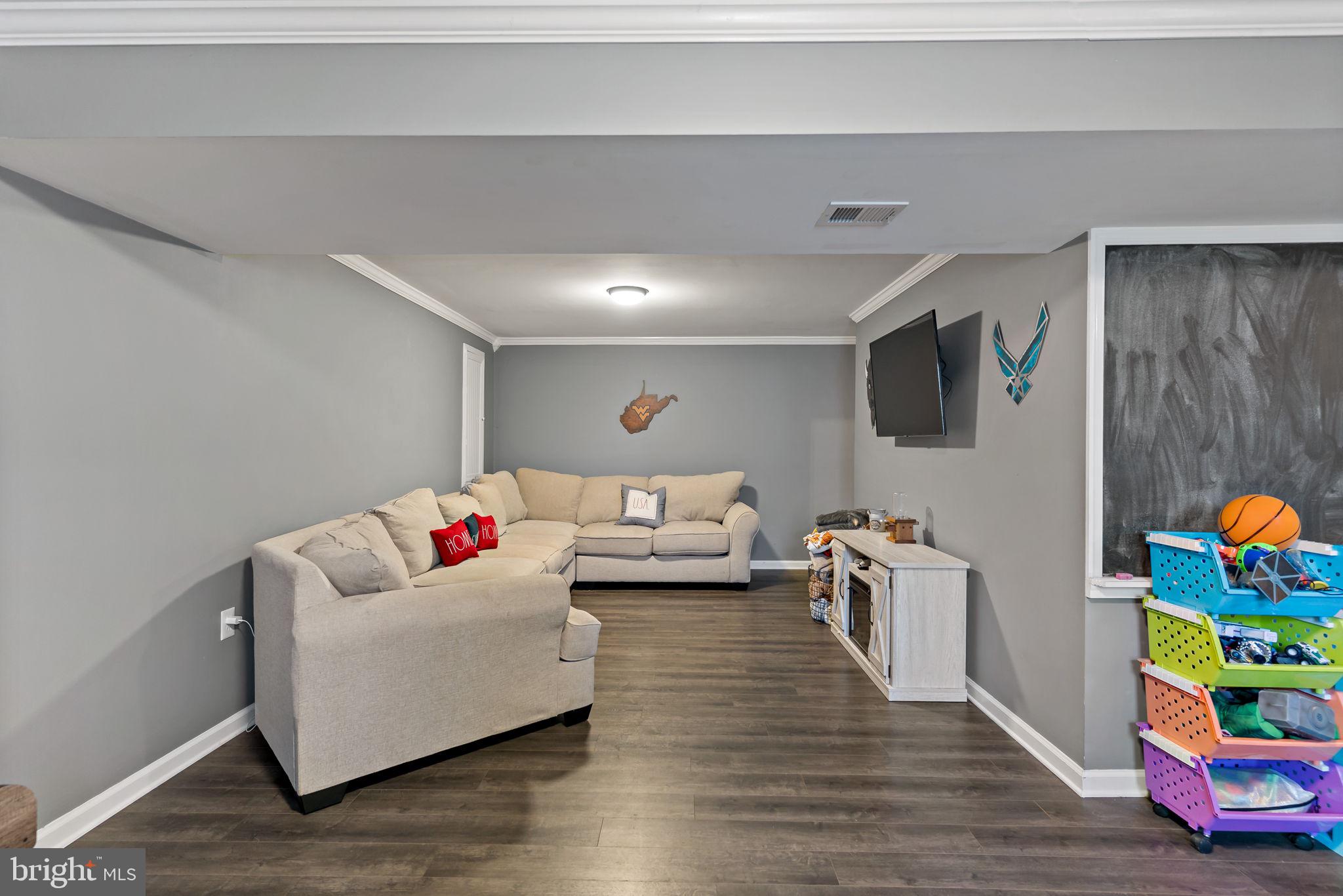 SPRINGDALE FARM - Residential