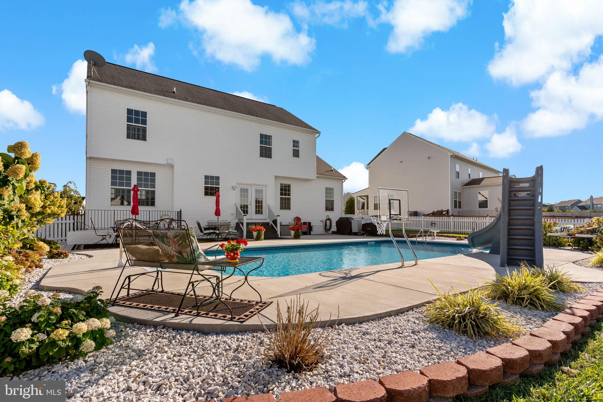 SPRINGDALE FARM - Residential