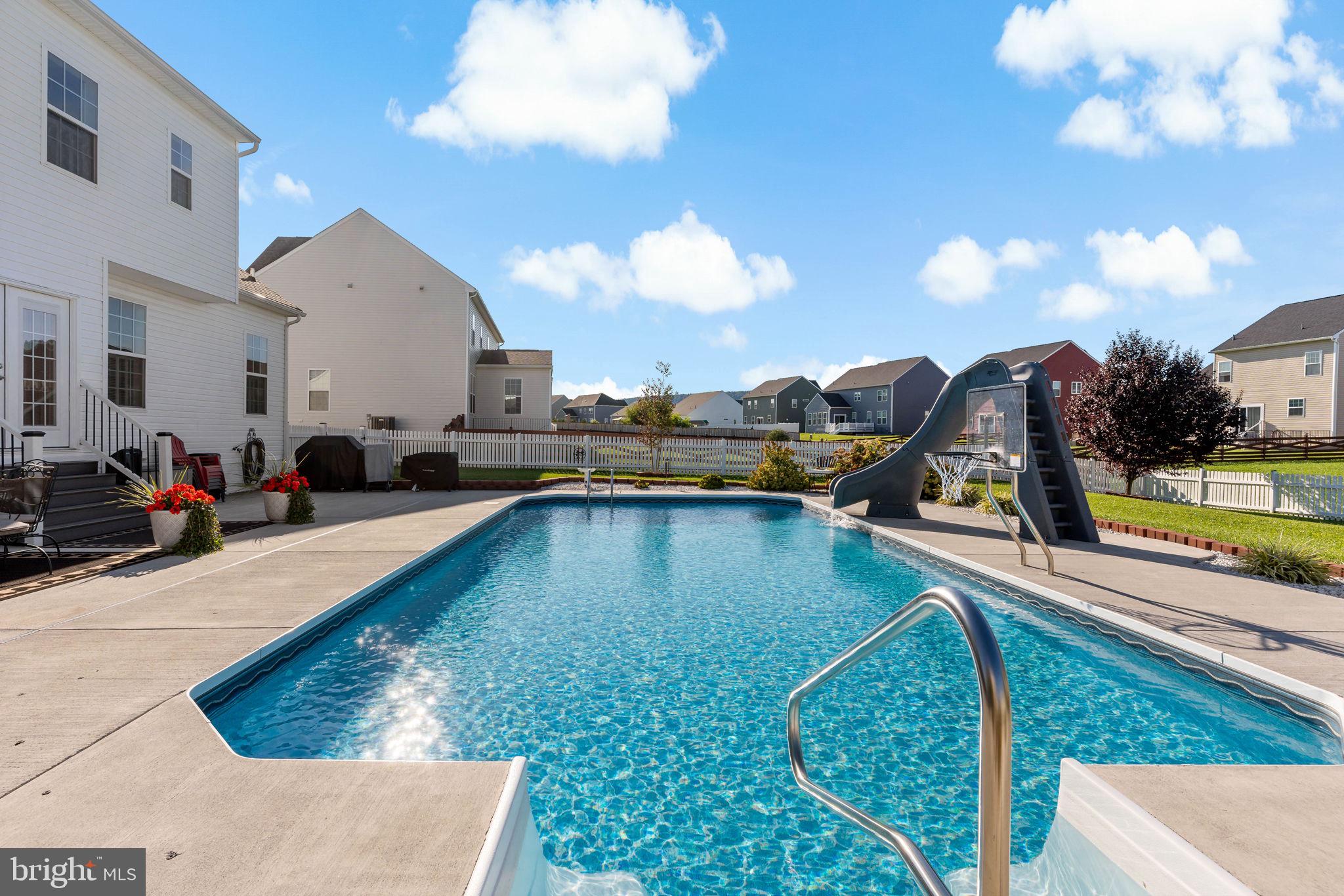 SPRINGDALE FARM - Residential