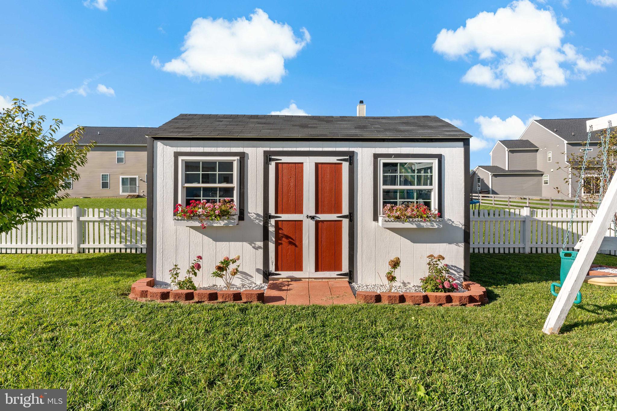 SPRINGDALE FARM - Residential