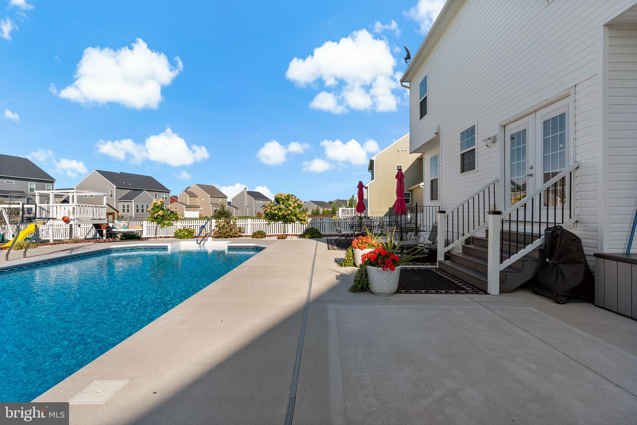 SPRINGDALE FARM - Residential