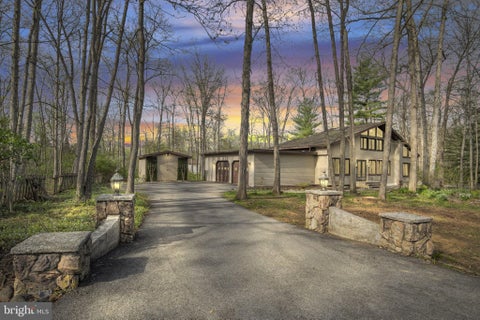 Photo of 10 Lincoln Drive, EAST BERLIN, PA 17316 (MLS # PAAD2026214)