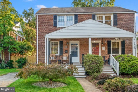 Photo of 315 E Mount Ida Avenue #A, ALEXANDRIA, VA 22301 (MLS # VAAX2067516)