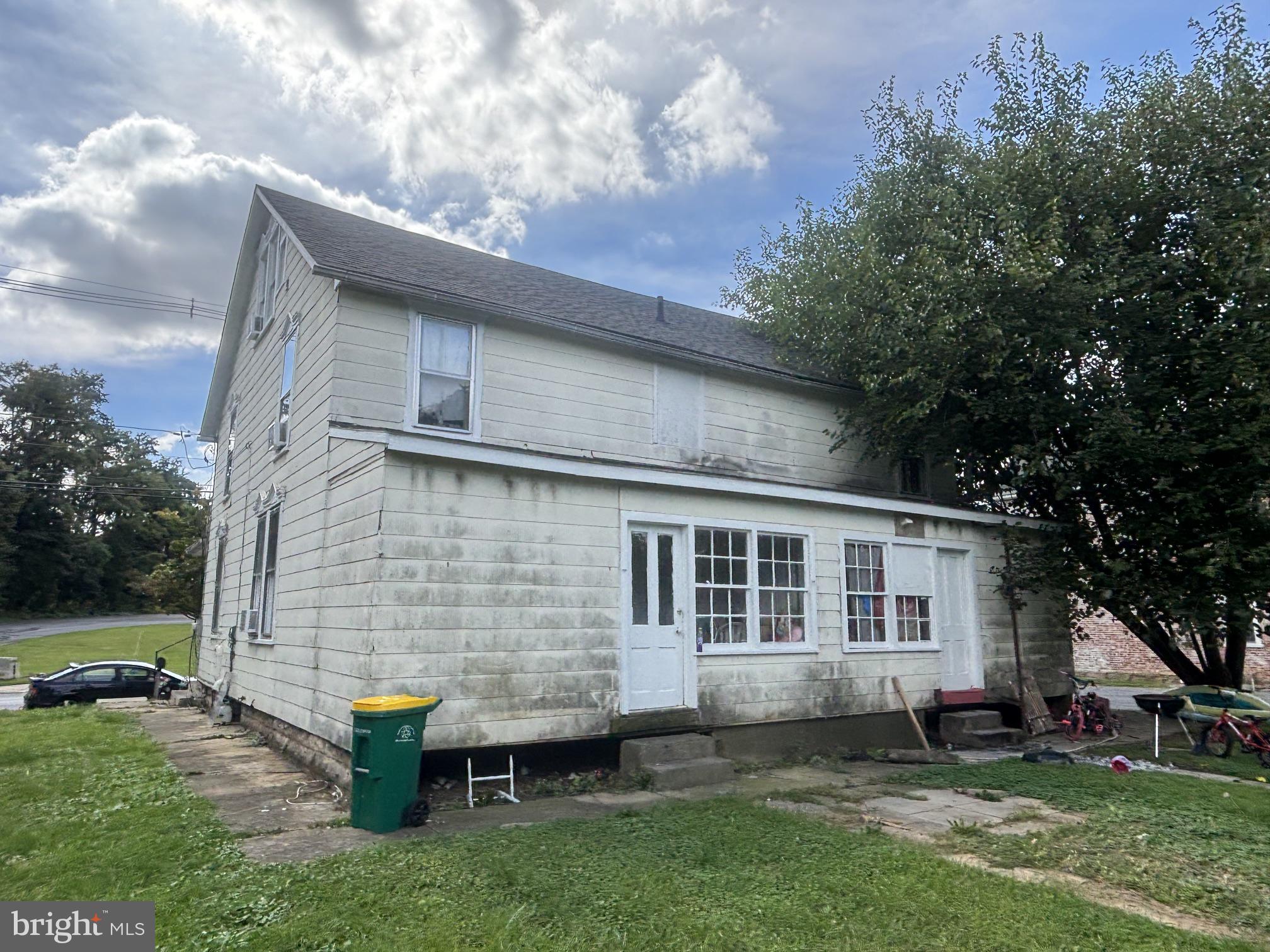 375 & 377 E KING STREET