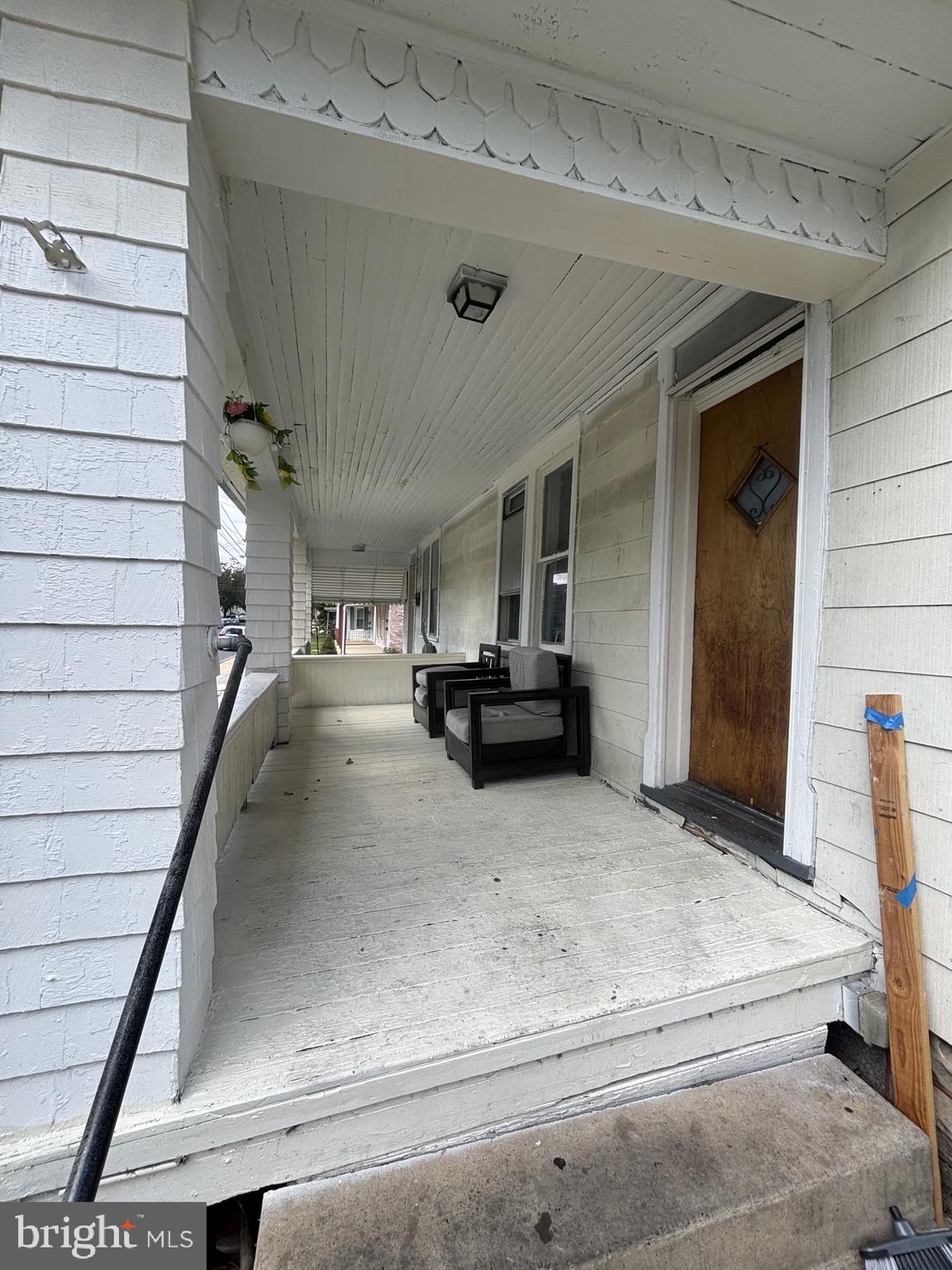 375 & 377 E KING STREET