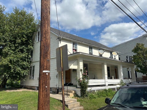 Multifamily For Sale - 375 & 377 E King Street<br/> CHAMBERSBURG, PA 17201
