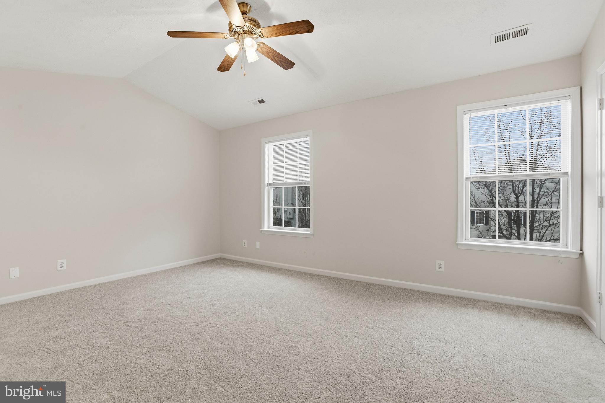 CHARLESTOWN COMMONS - Residential