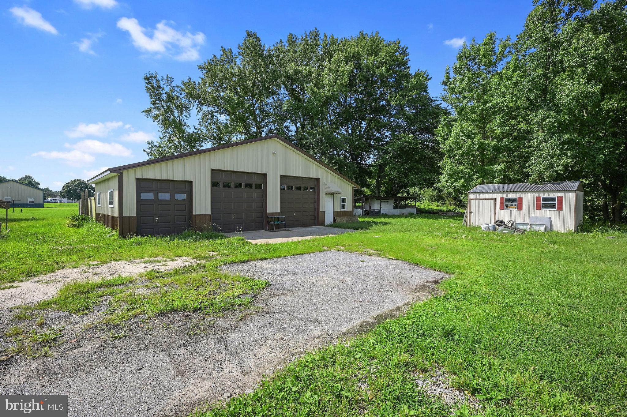 2821 SANDTOWN ROAD