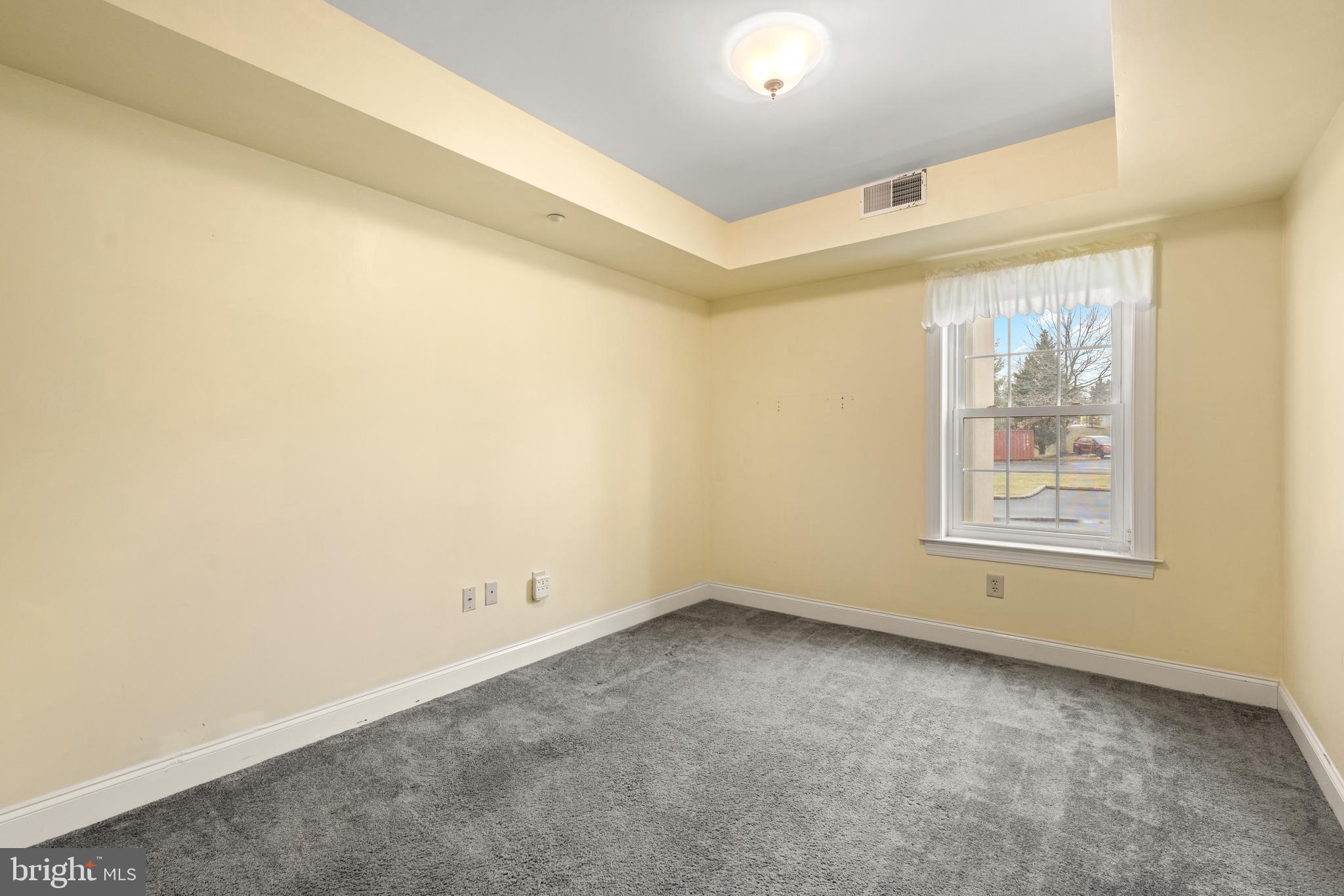 WINDSOR AT GLEN MI - Residential