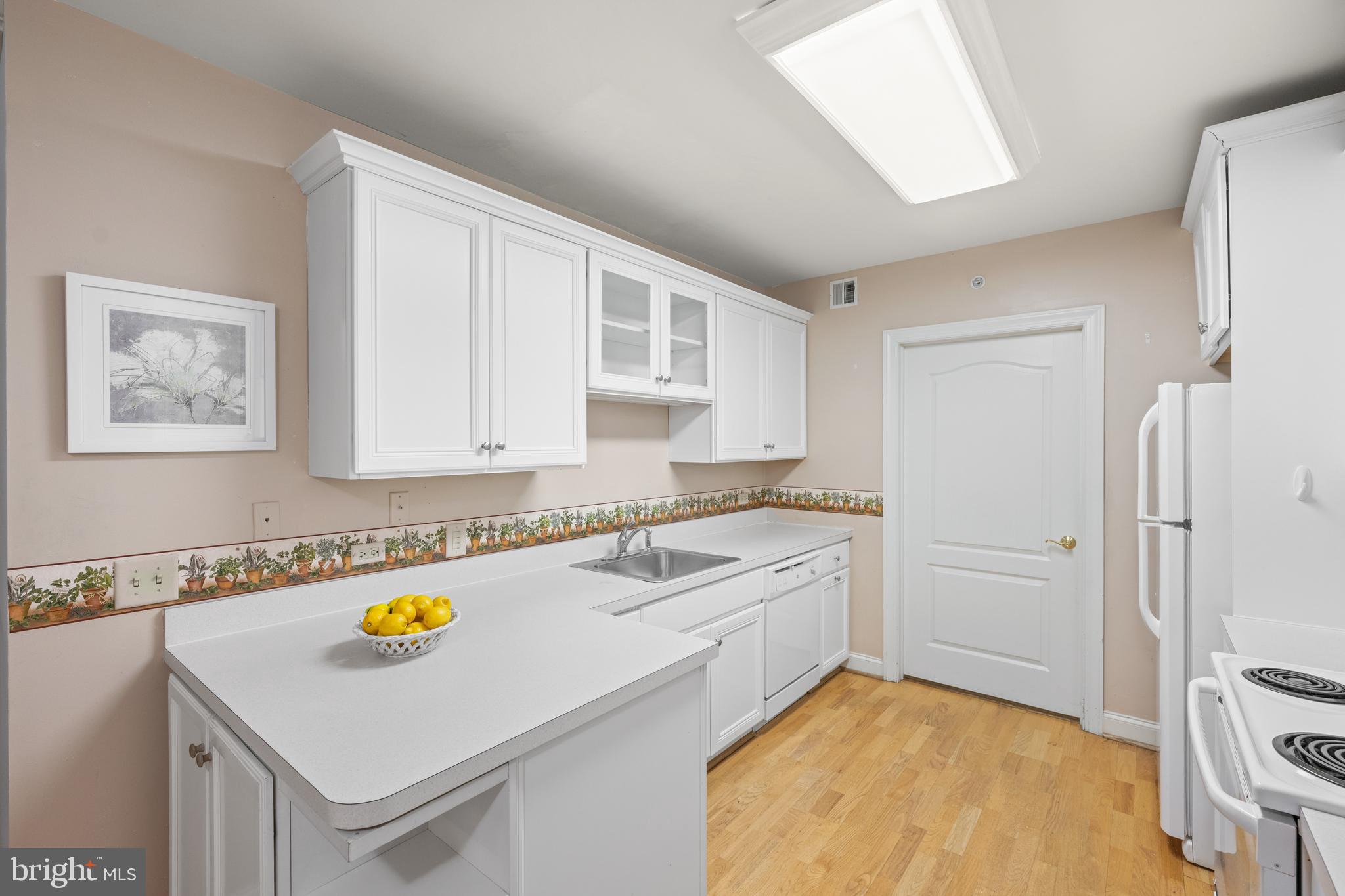 WINDSOR AT GLEN MI - Residential