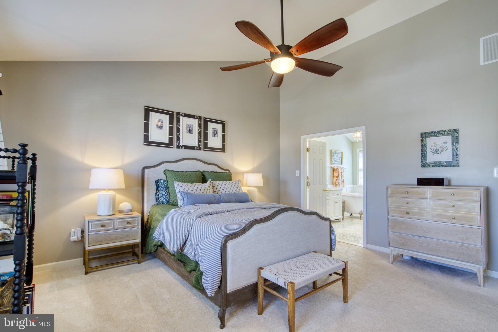 ASHBURN FARM - Residential