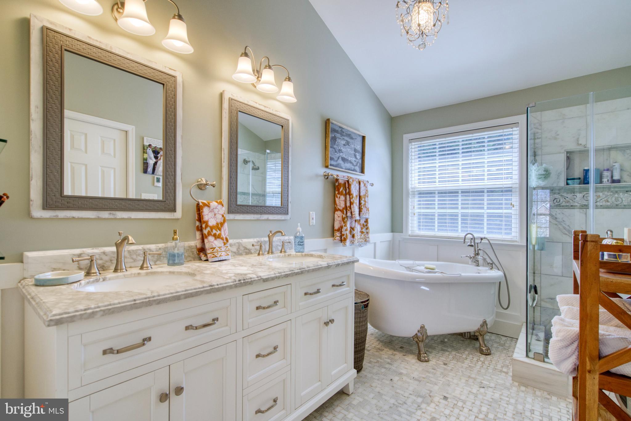 ASHBURN FARM - Residential