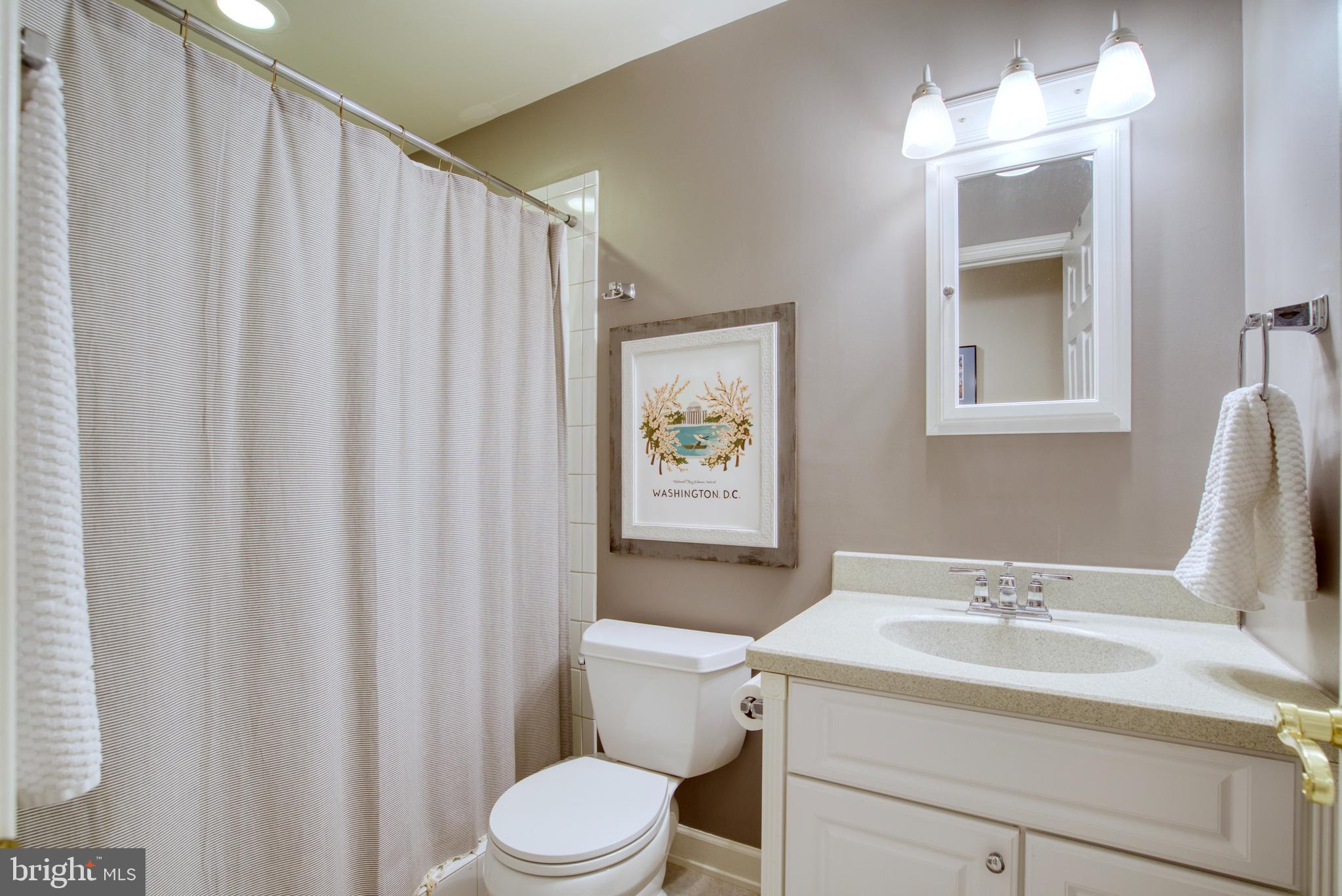 ASHBURN FARM - Residential