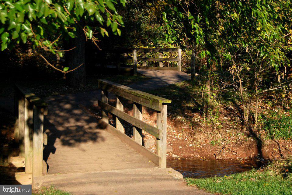 ASHBURN FARM - Residential