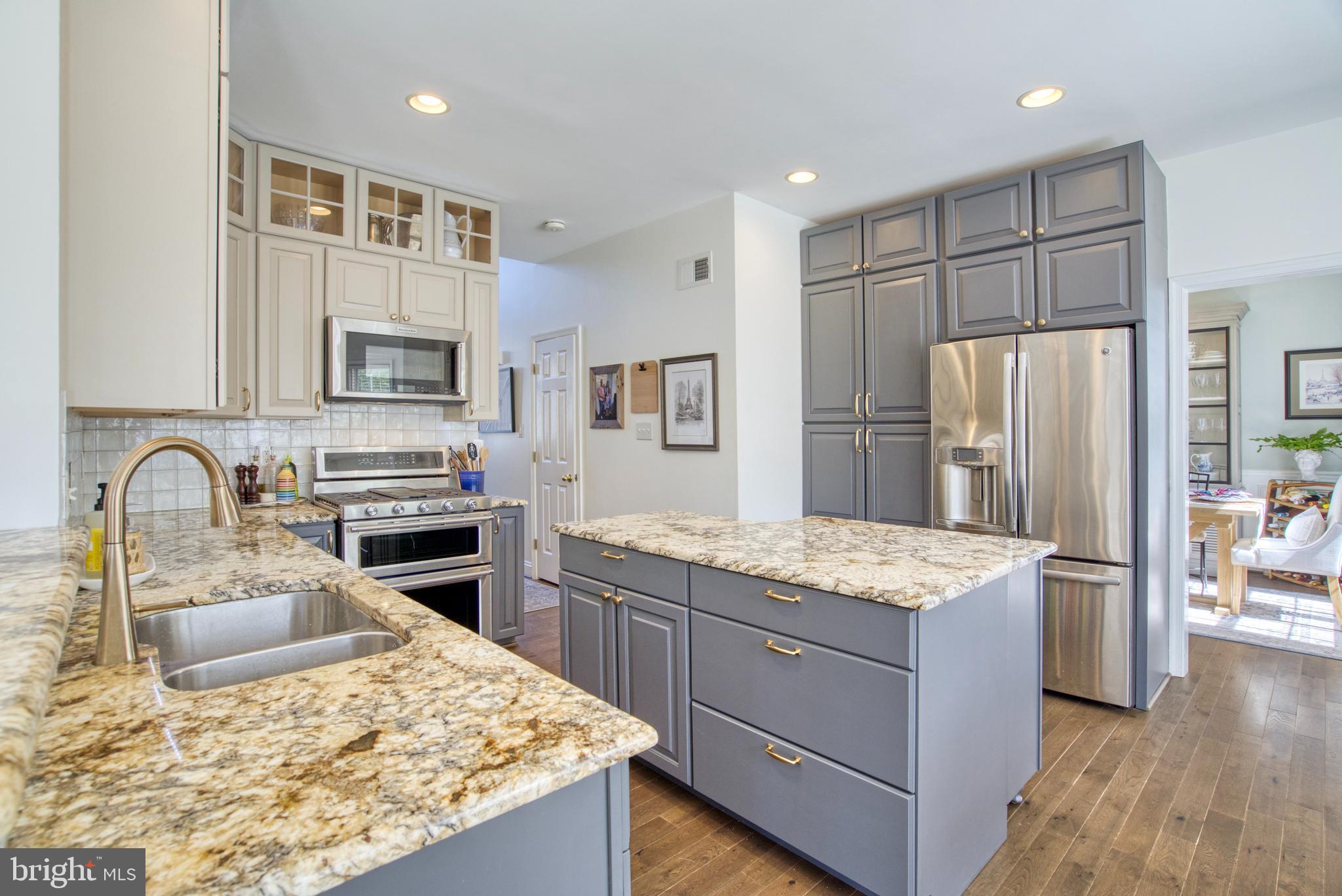 ASHBURN FARM - Residential