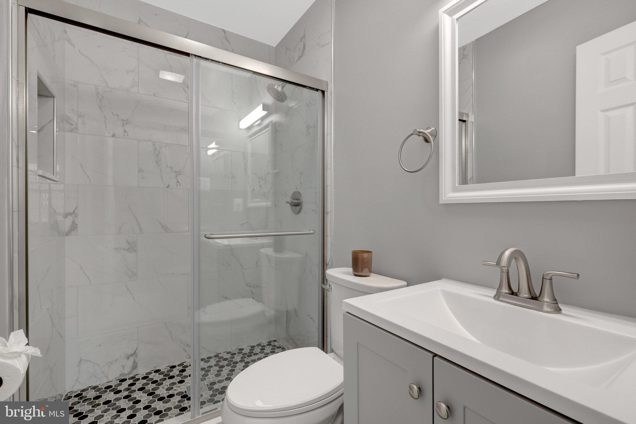 CARDINAL SQUARE - Residential