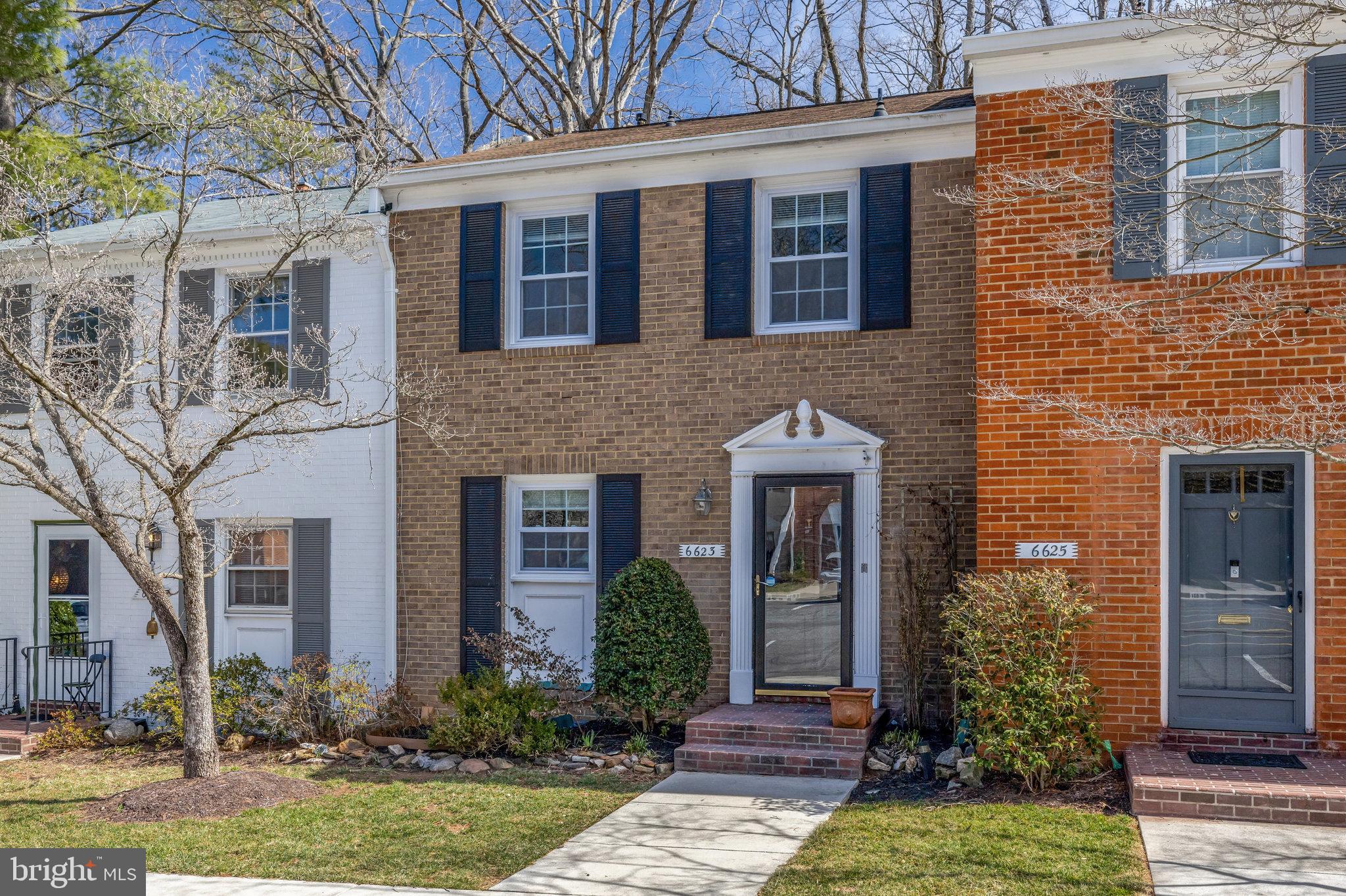 CARDINAL SQUARE - Residential