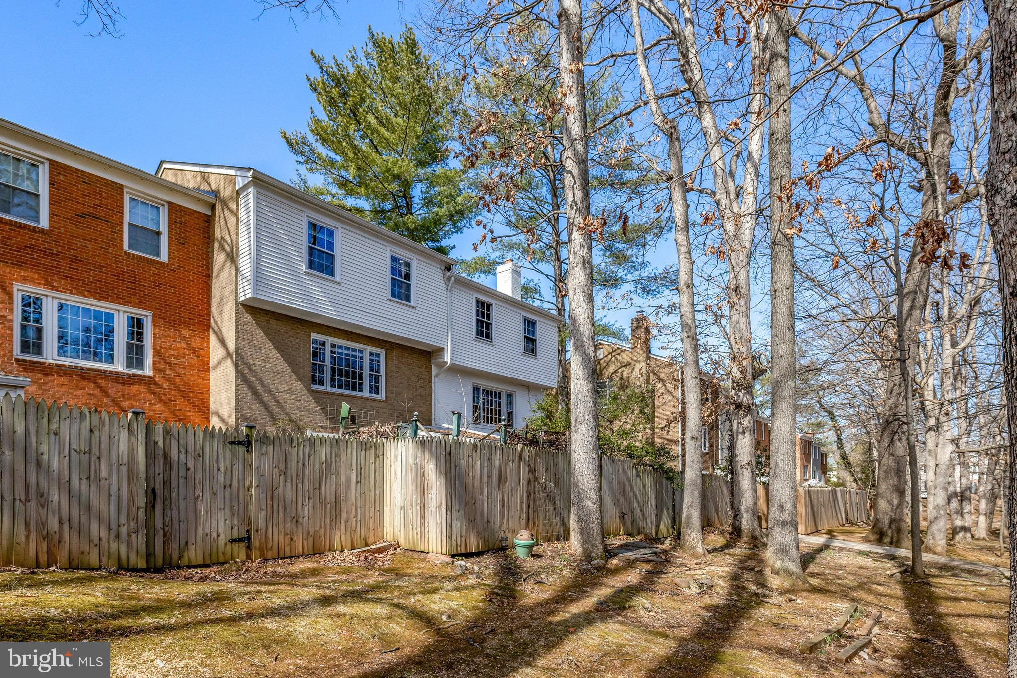 CARDINAL SQUARE - Residential