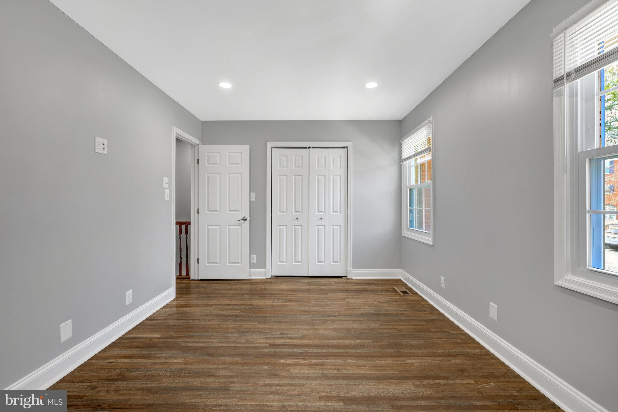 CARDINAL SQUARE - Residential