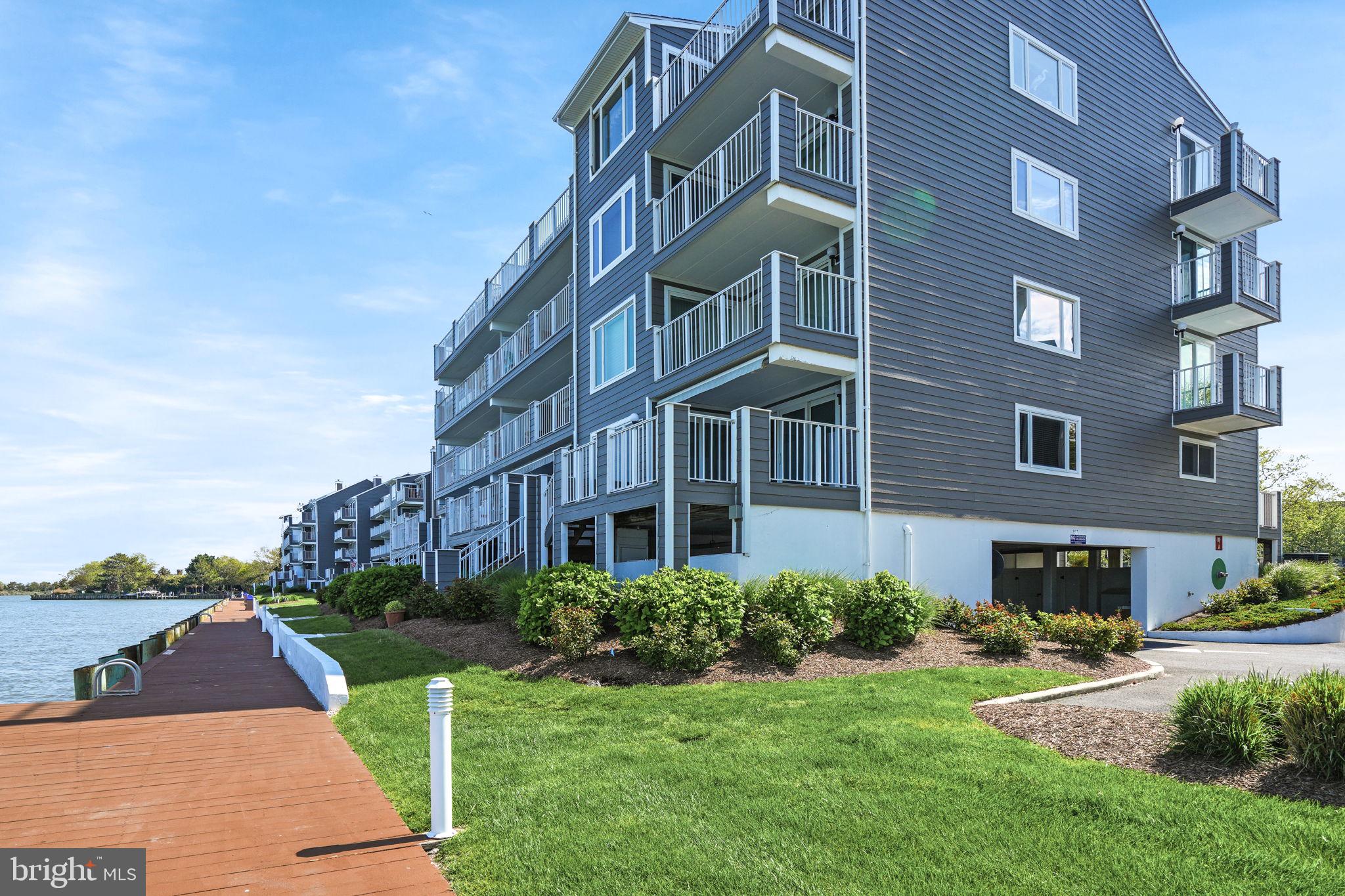 425 14TH STREET 305 L