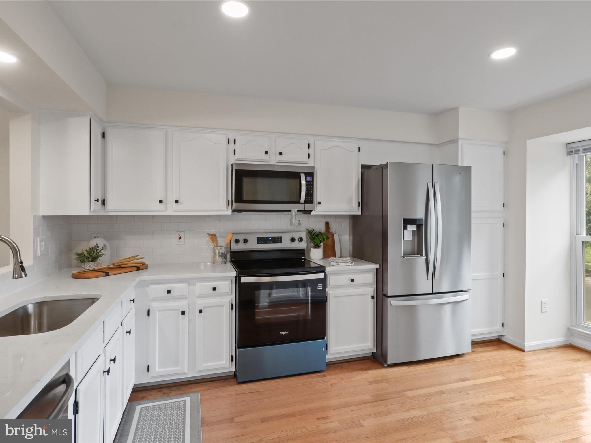 6427 BRASS BUTTON COURT