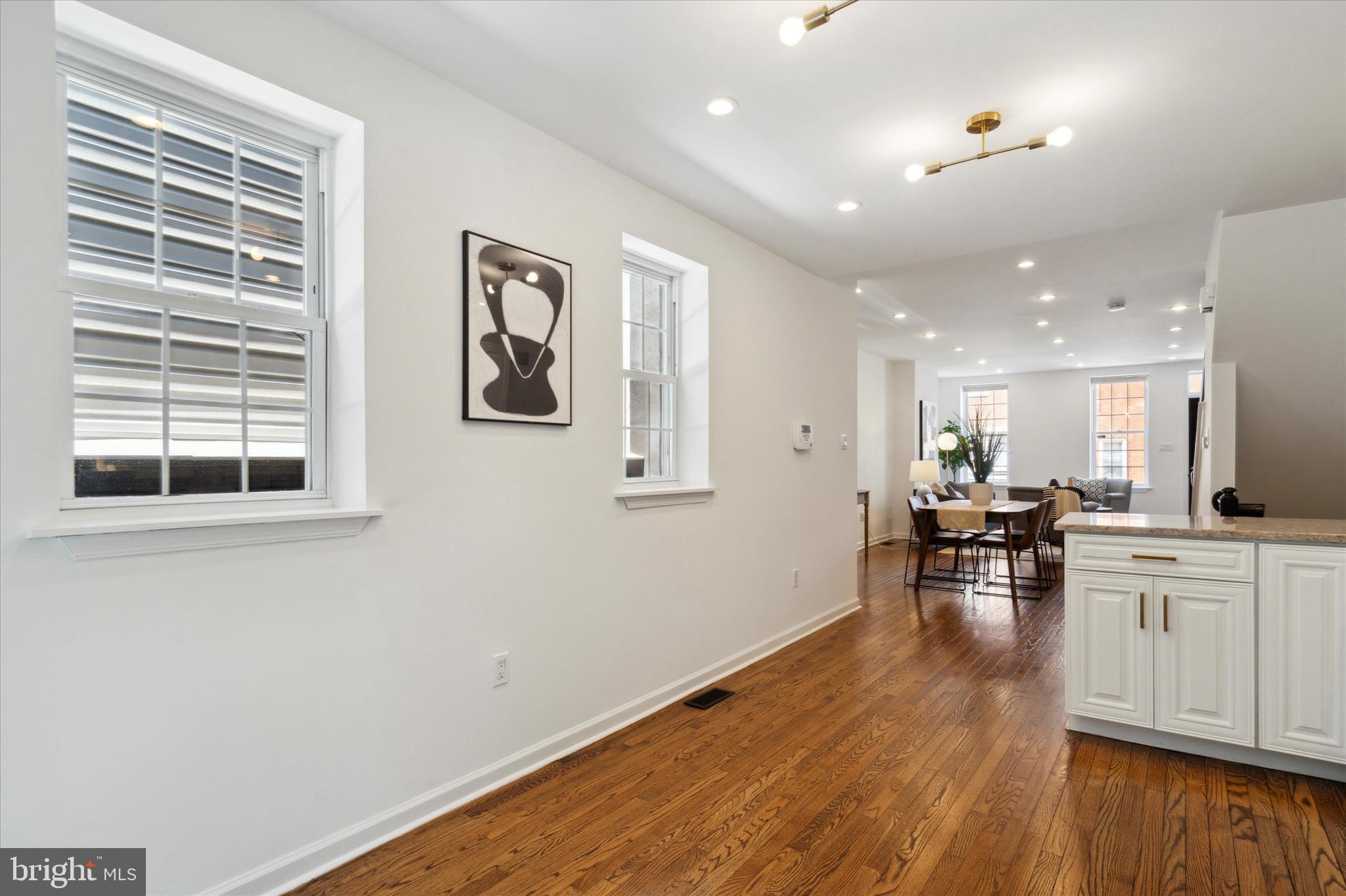 POINT BREEZE - Residential