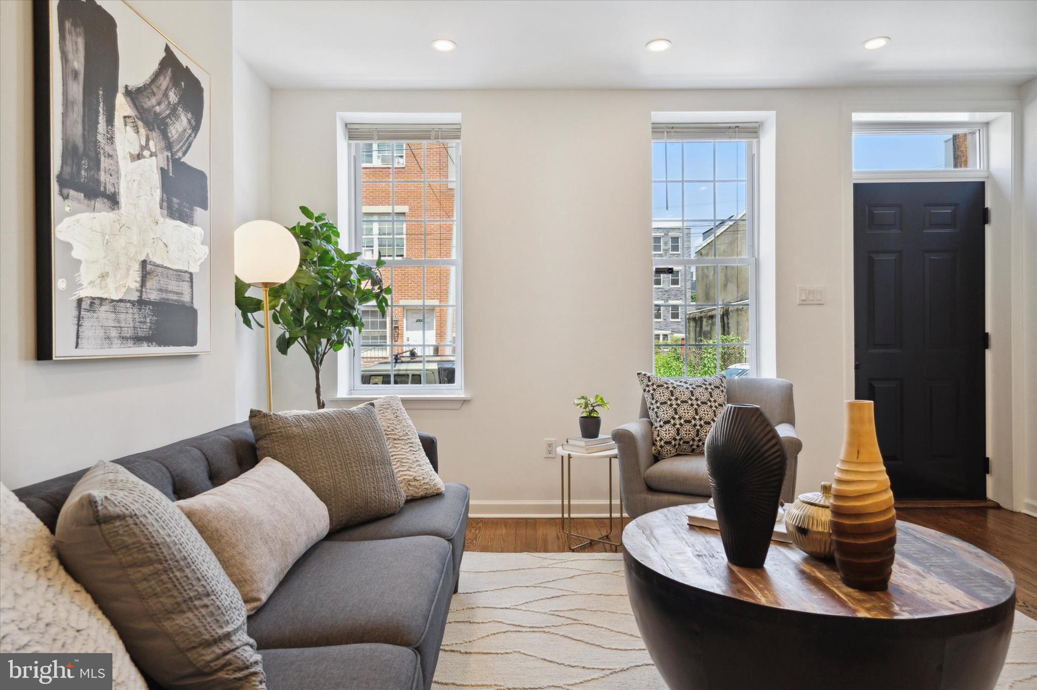 POINT BREEZE - Residential