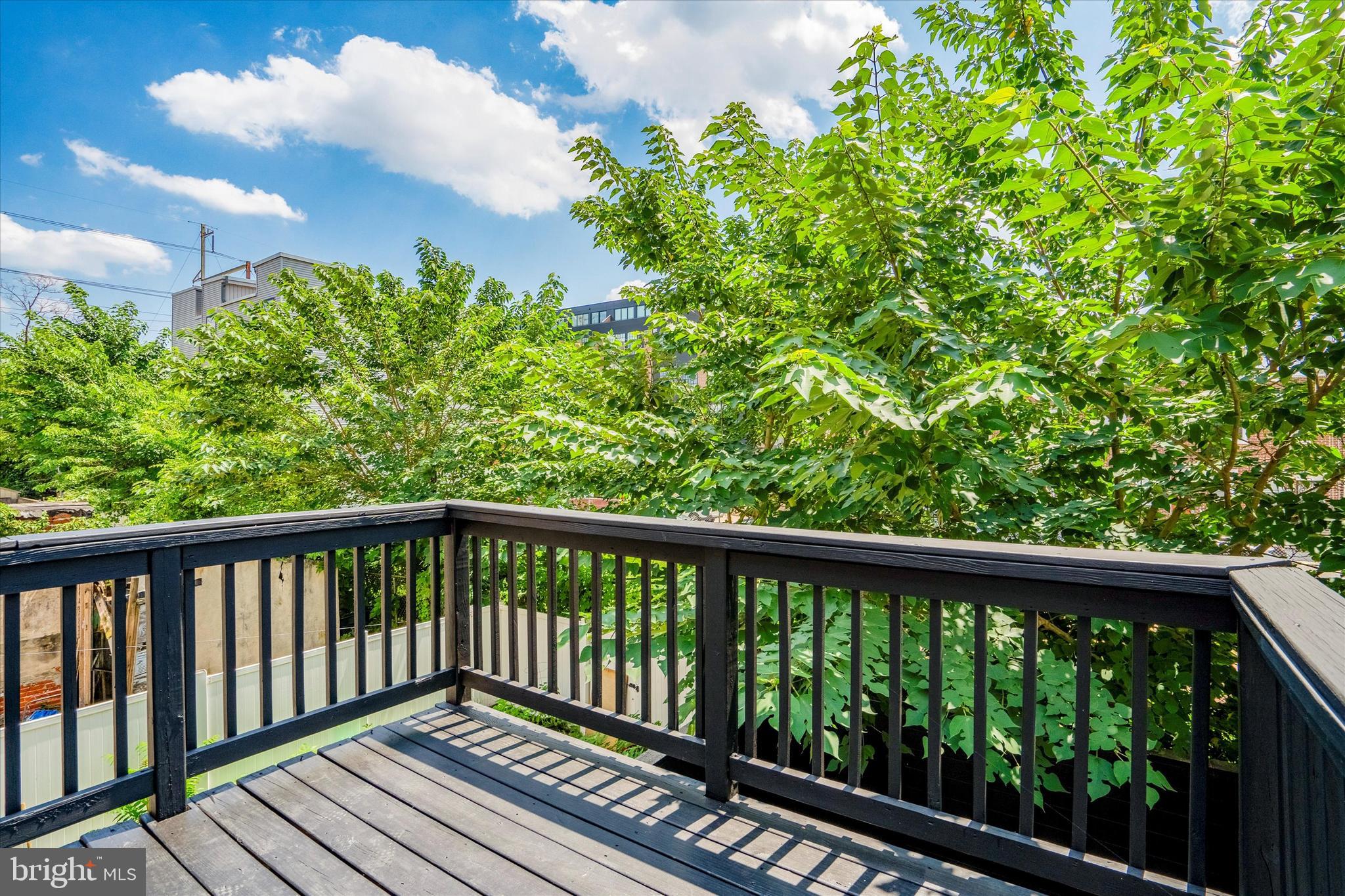 POINT BREEZE - Residential