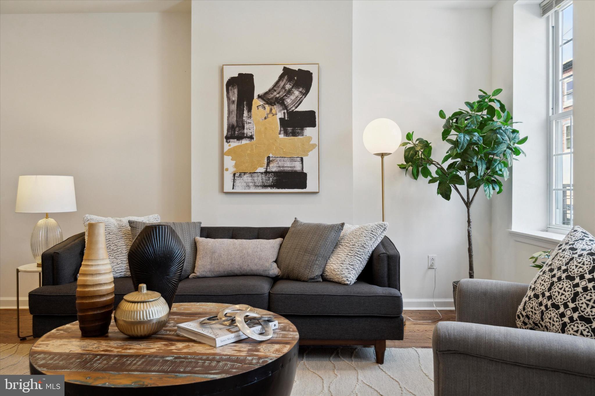 POINT BREEZE - Residential