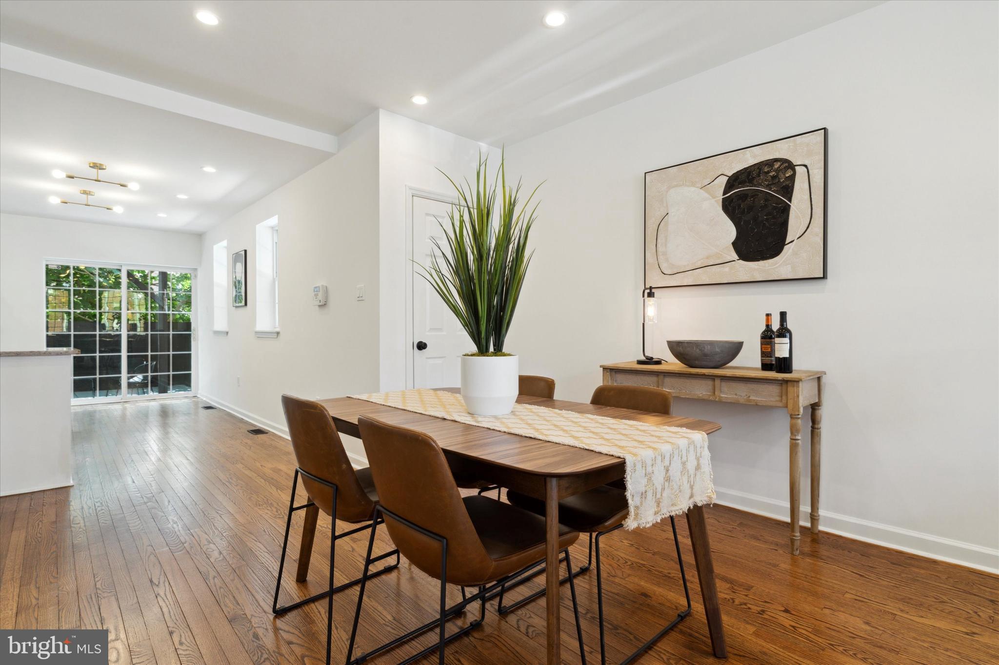 POINT BREEZE - Residential