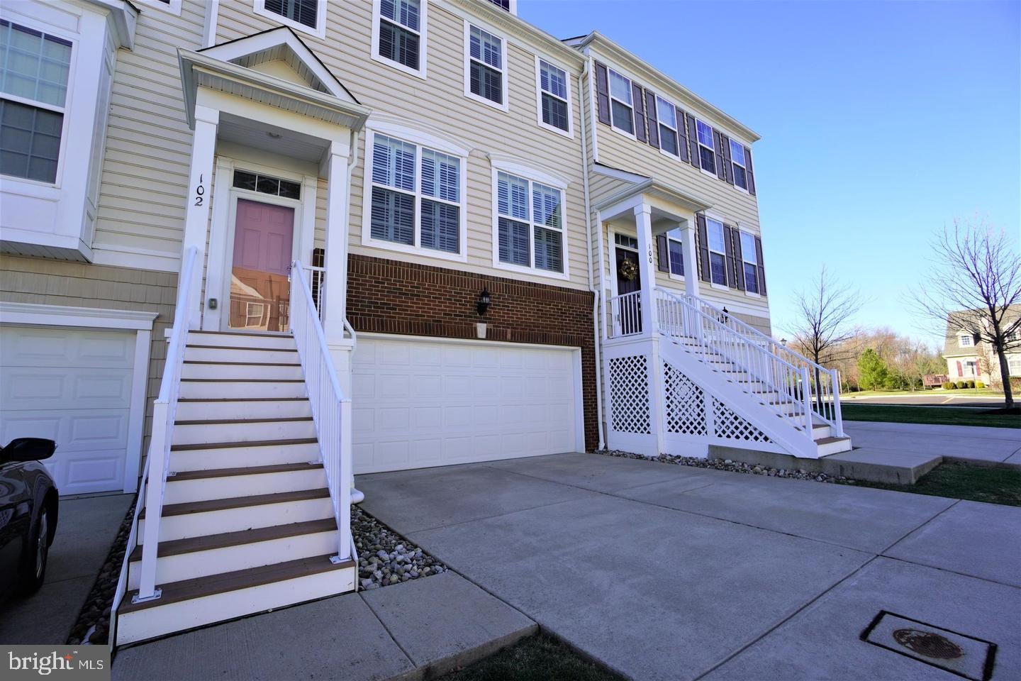 102 BISHOP DRIVE