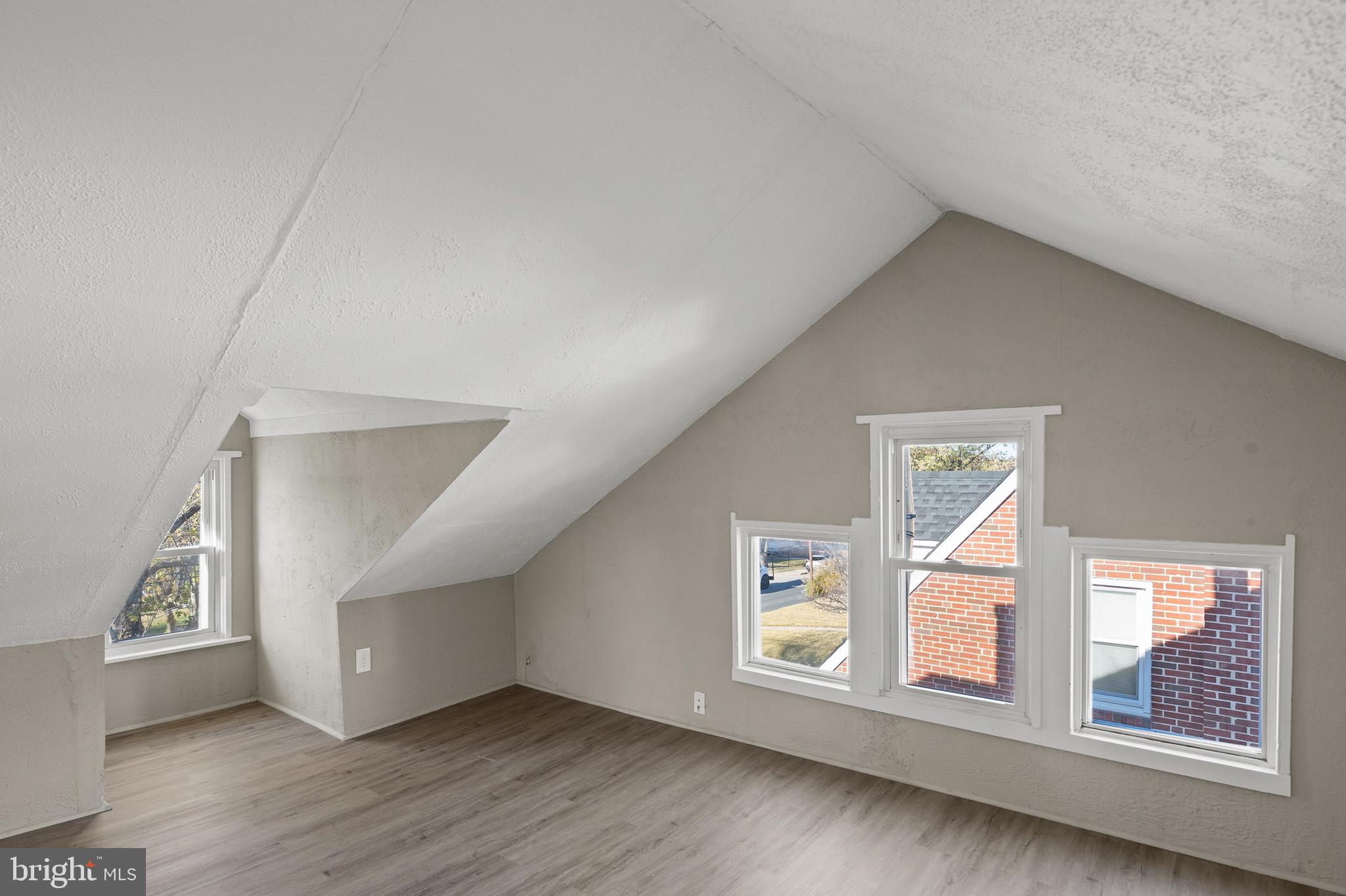 CARLYNN HEIGHTS - Residential