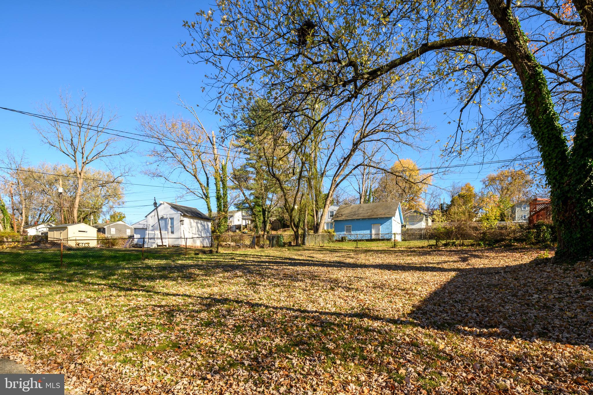 CARLYNN HEIGHTS - Residential