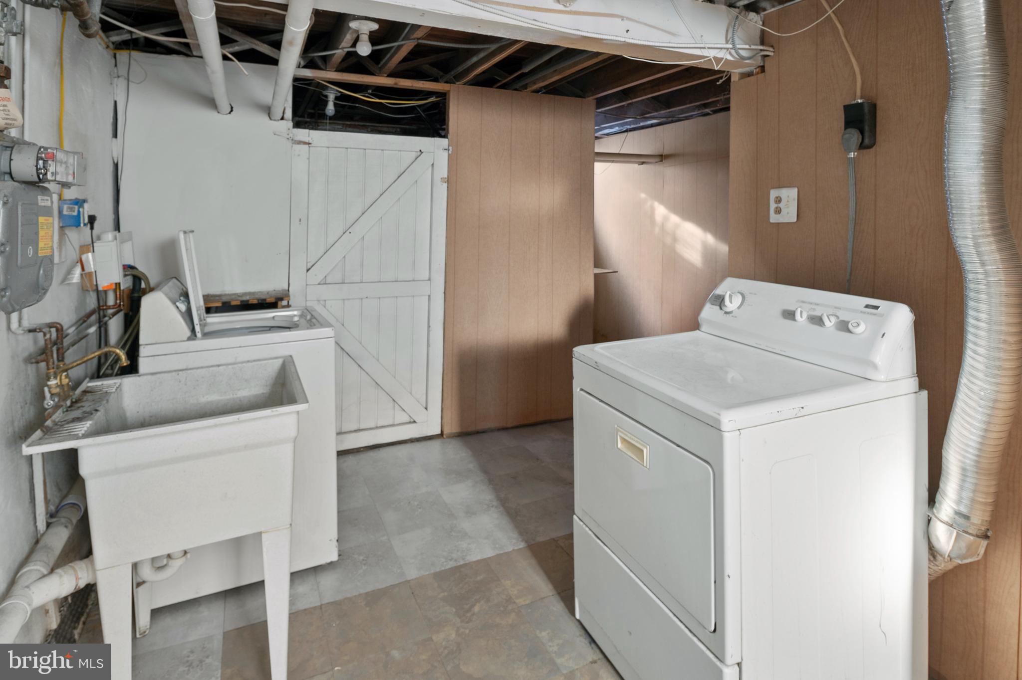 CARLYNN HEIGHTS - Residential