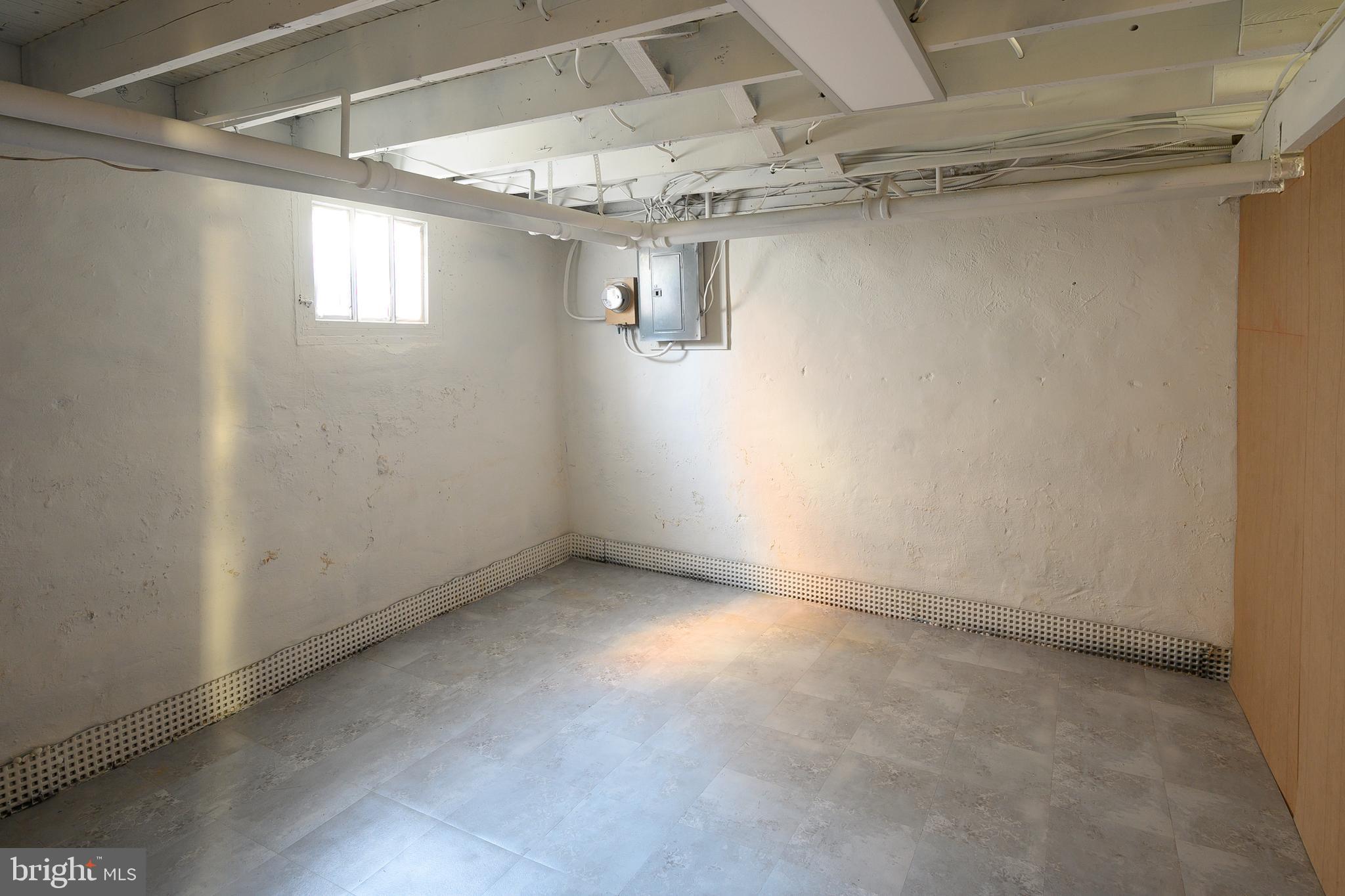 CARLYNN HEIGHTS - Residential