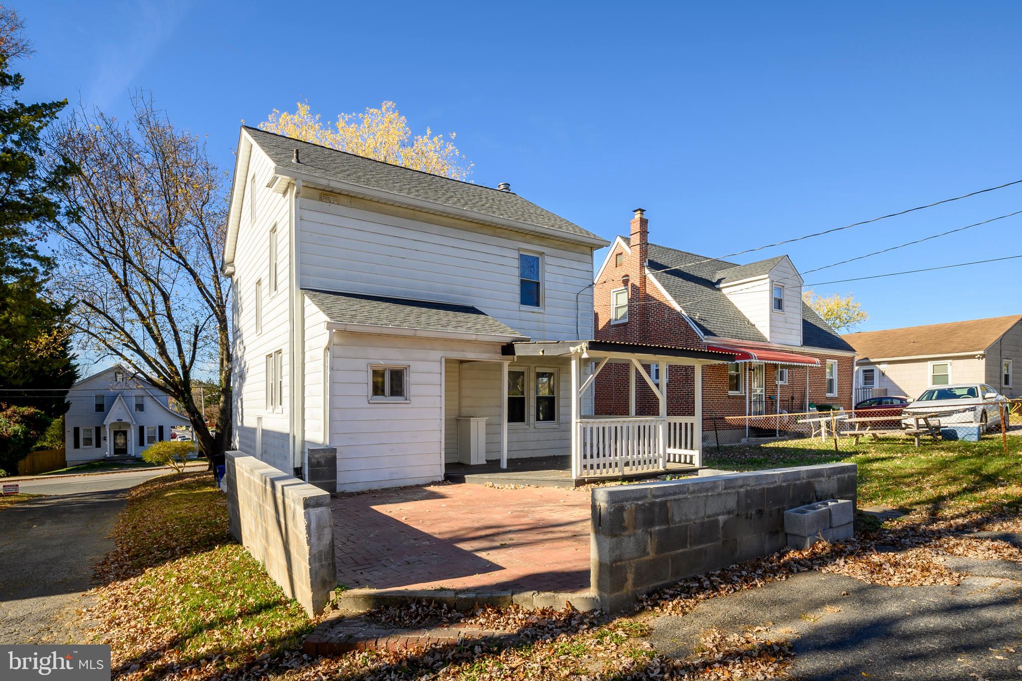 CARLYNN HEIGHTS - Residential