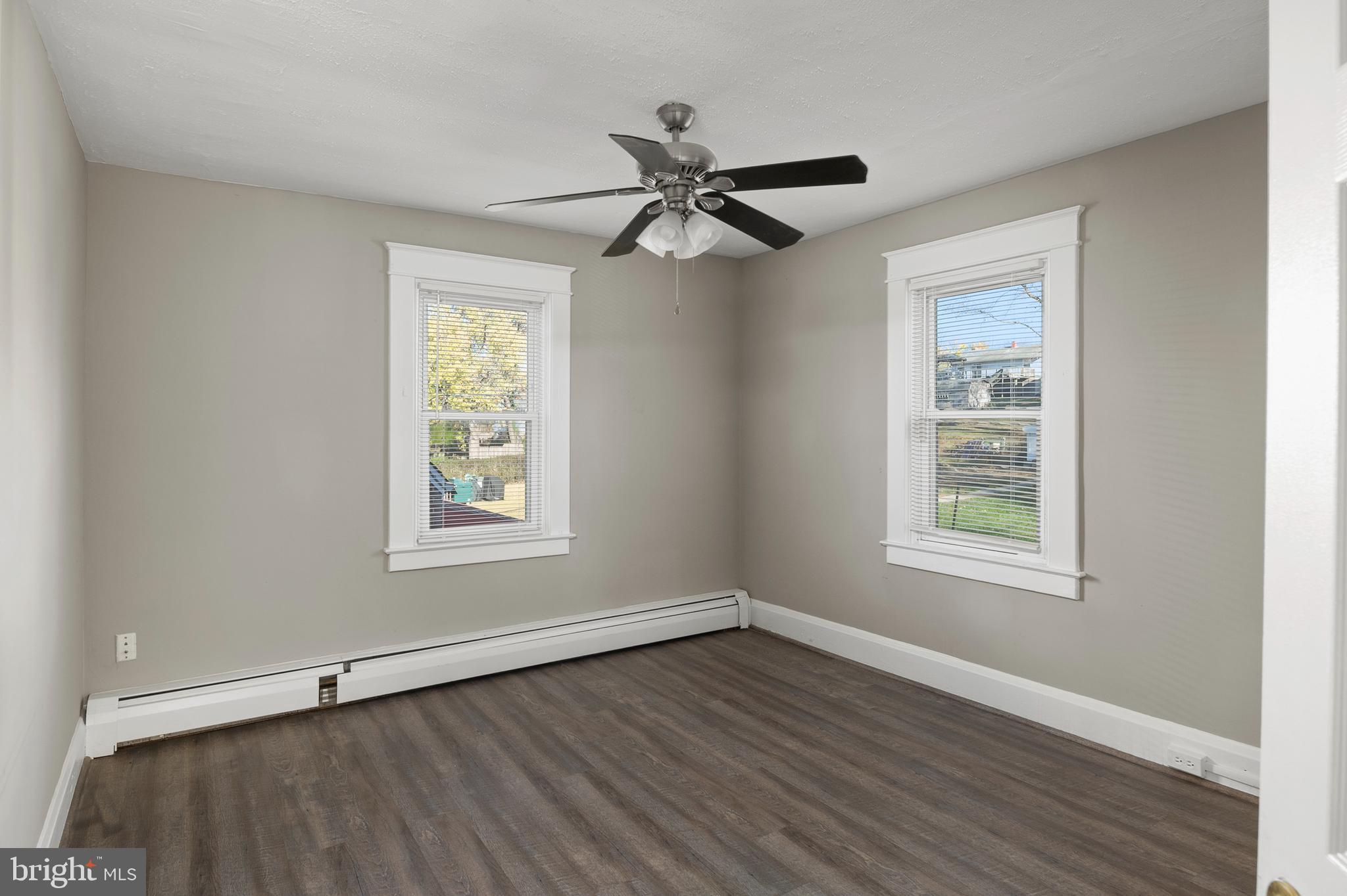 CARLYNN HEIGHTS - Residential