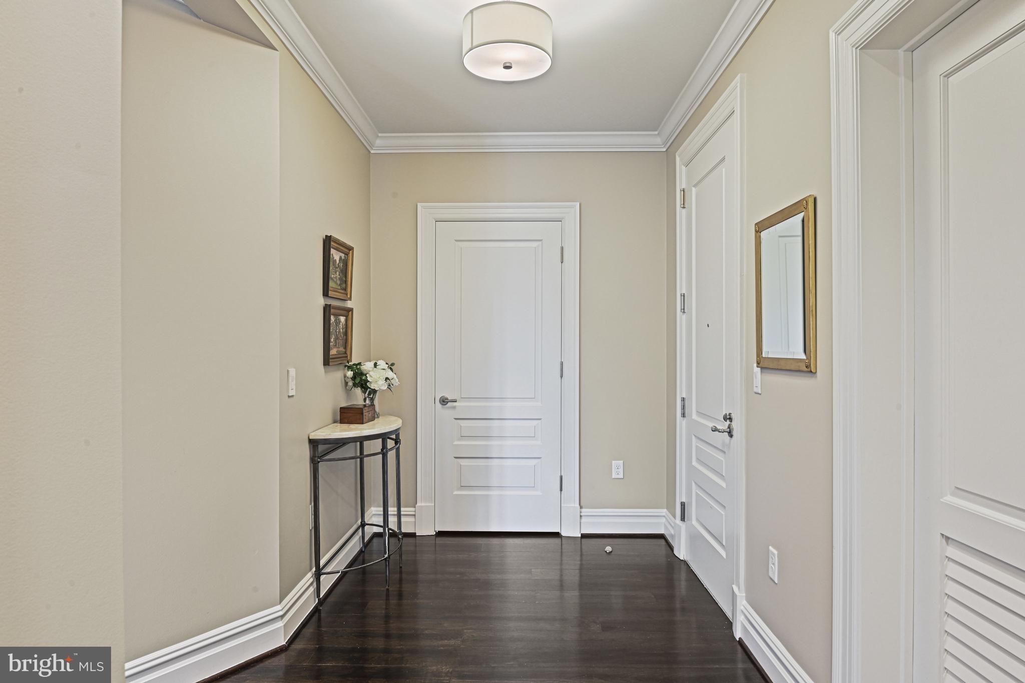 THE SIGNET - Residential