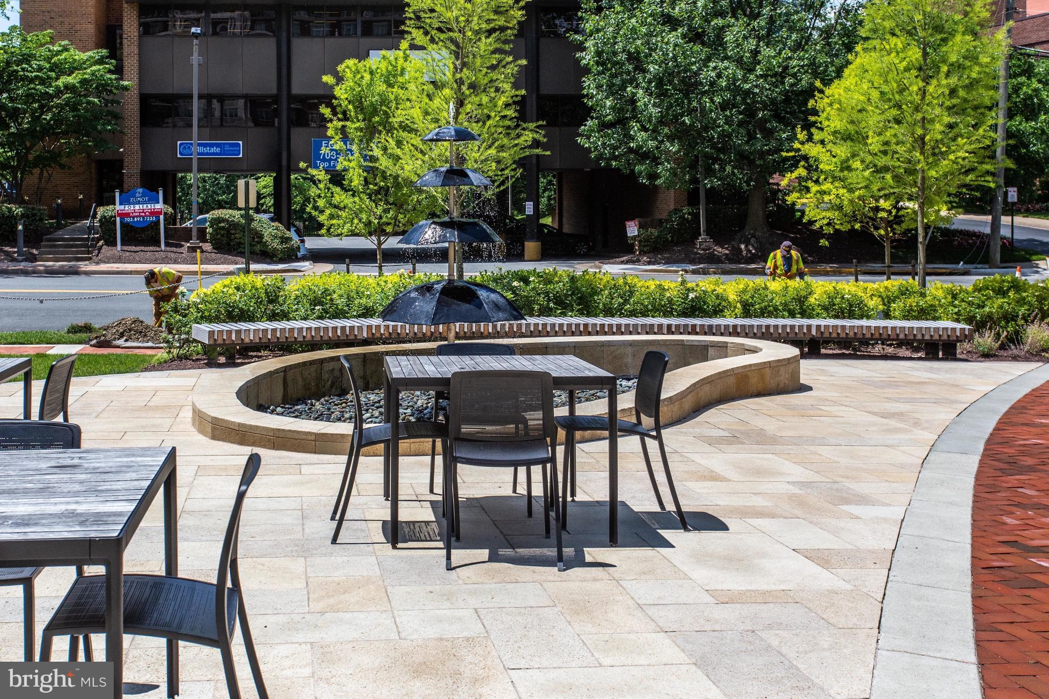 THE SIGNET - Residential