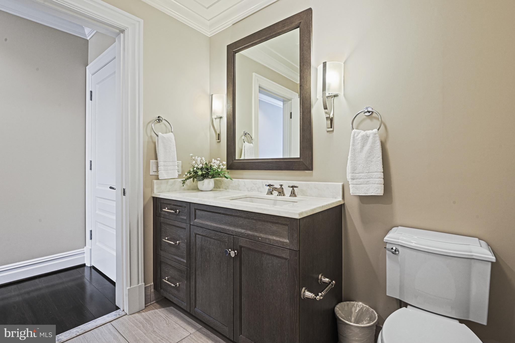 THE SIGNET - Residential