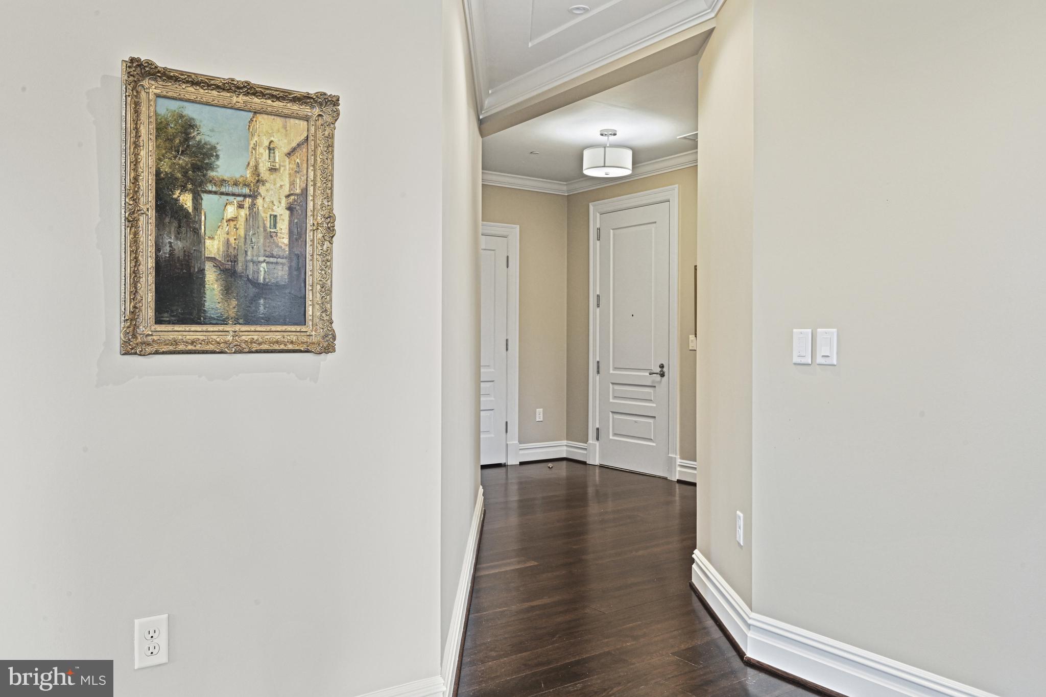 THE SIGNET - Residential