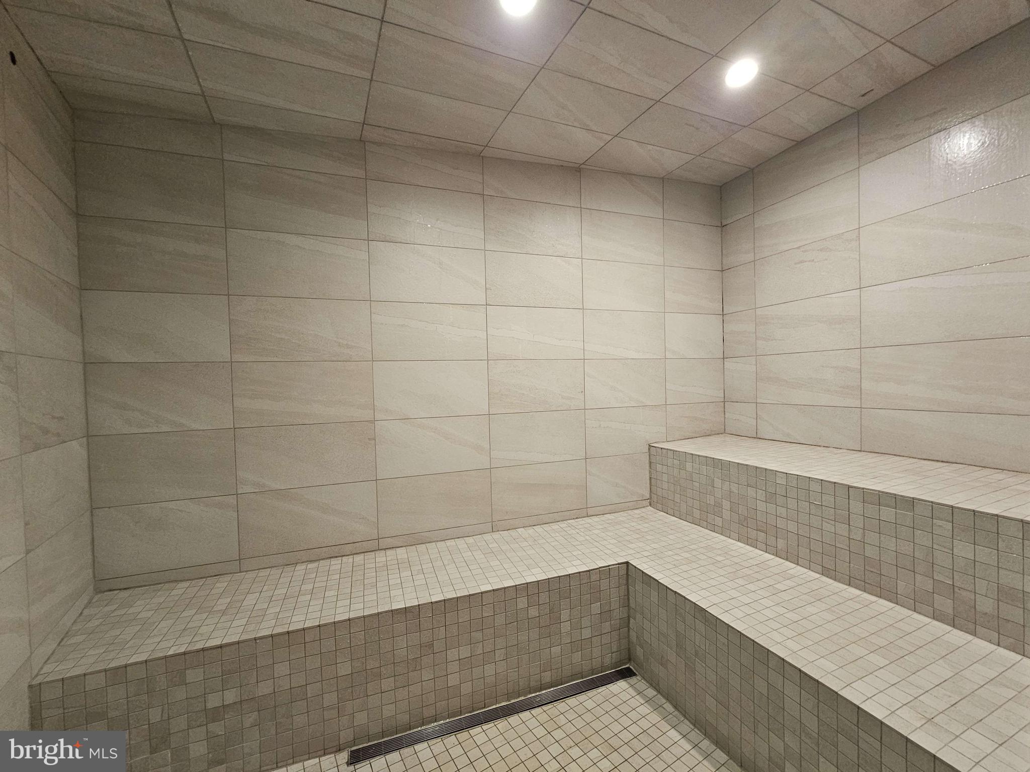 THE SIGNET - Residential