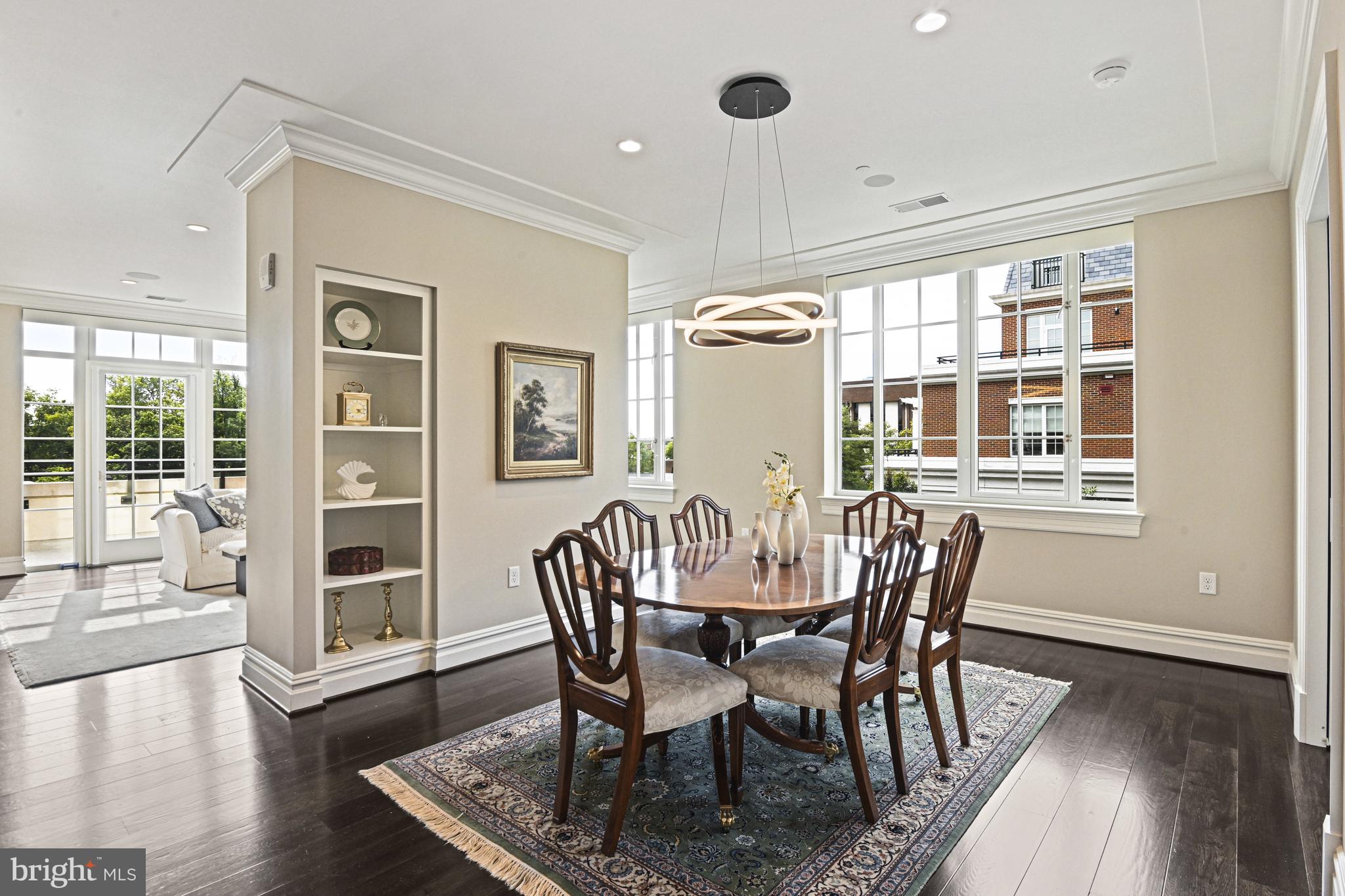 THE SIGNET - Residential